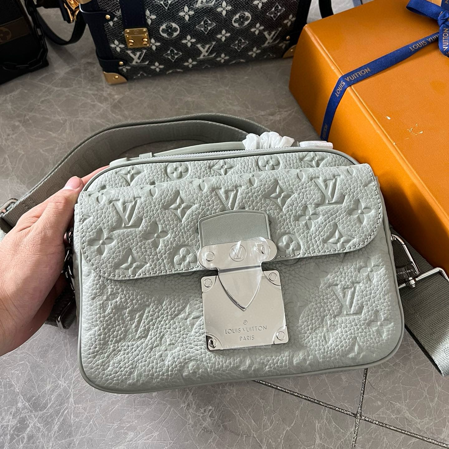 Louis Vuitton Bag – BBMC1034