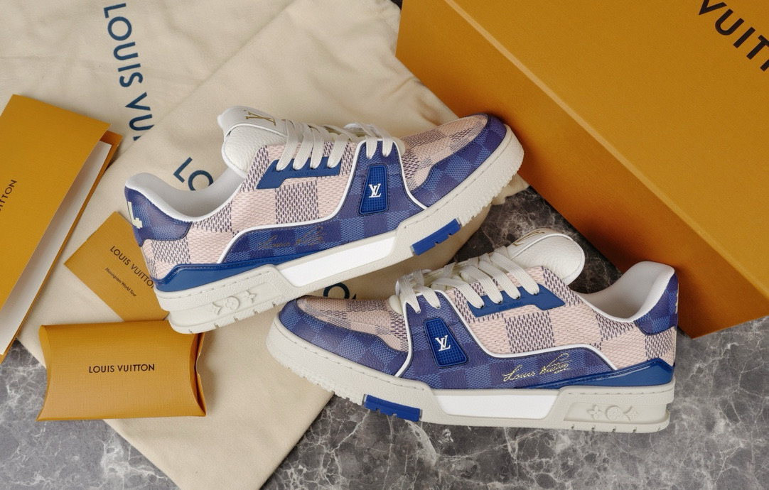 Louis Vuitton Sneaker – LSVT1330