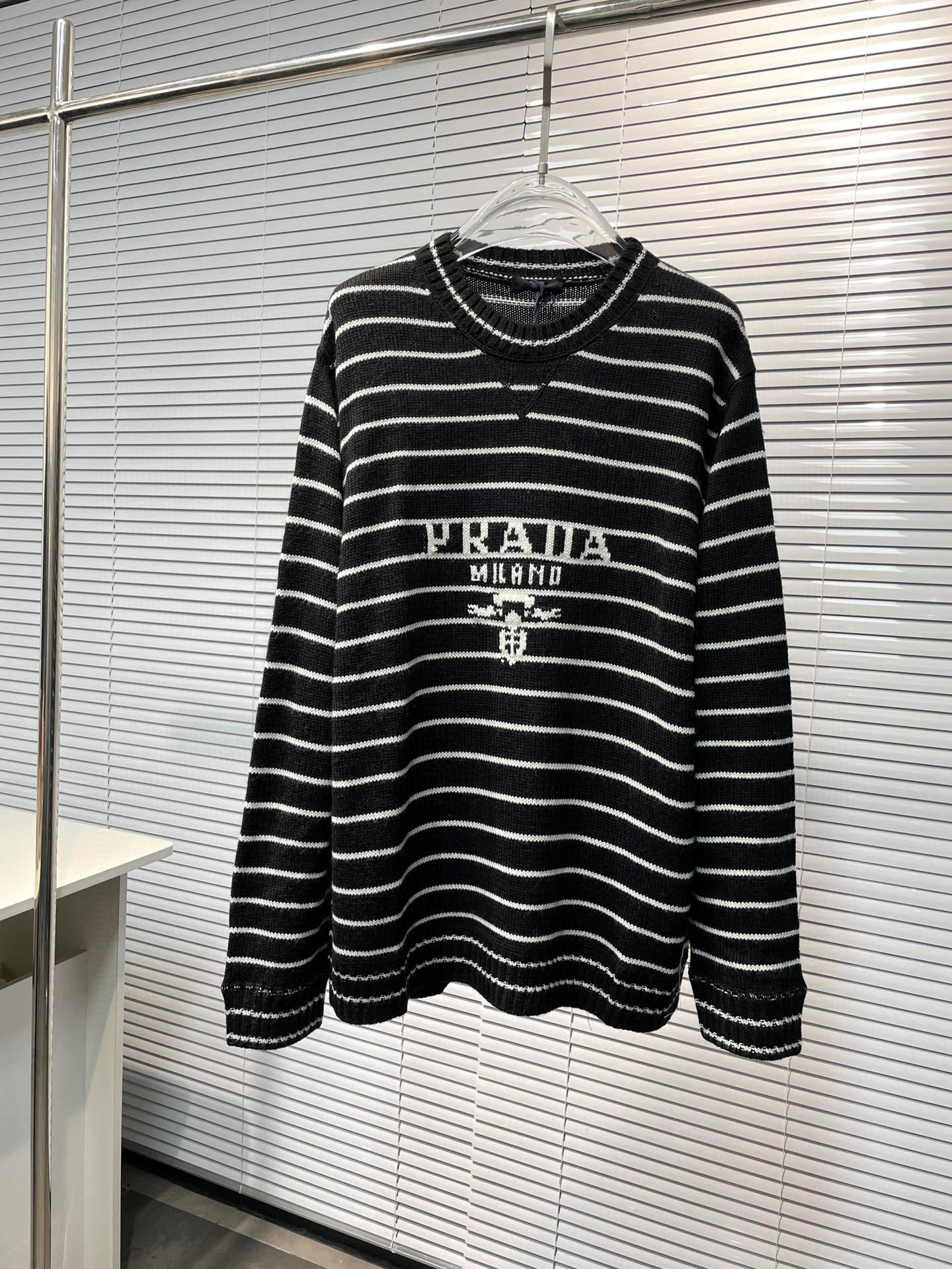 Prada Sweater – SWHO1916