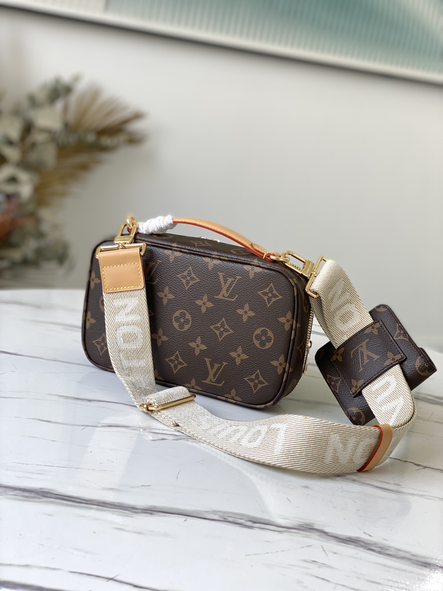 Louis Vuitton Shoulder Bag – LVSH1064
