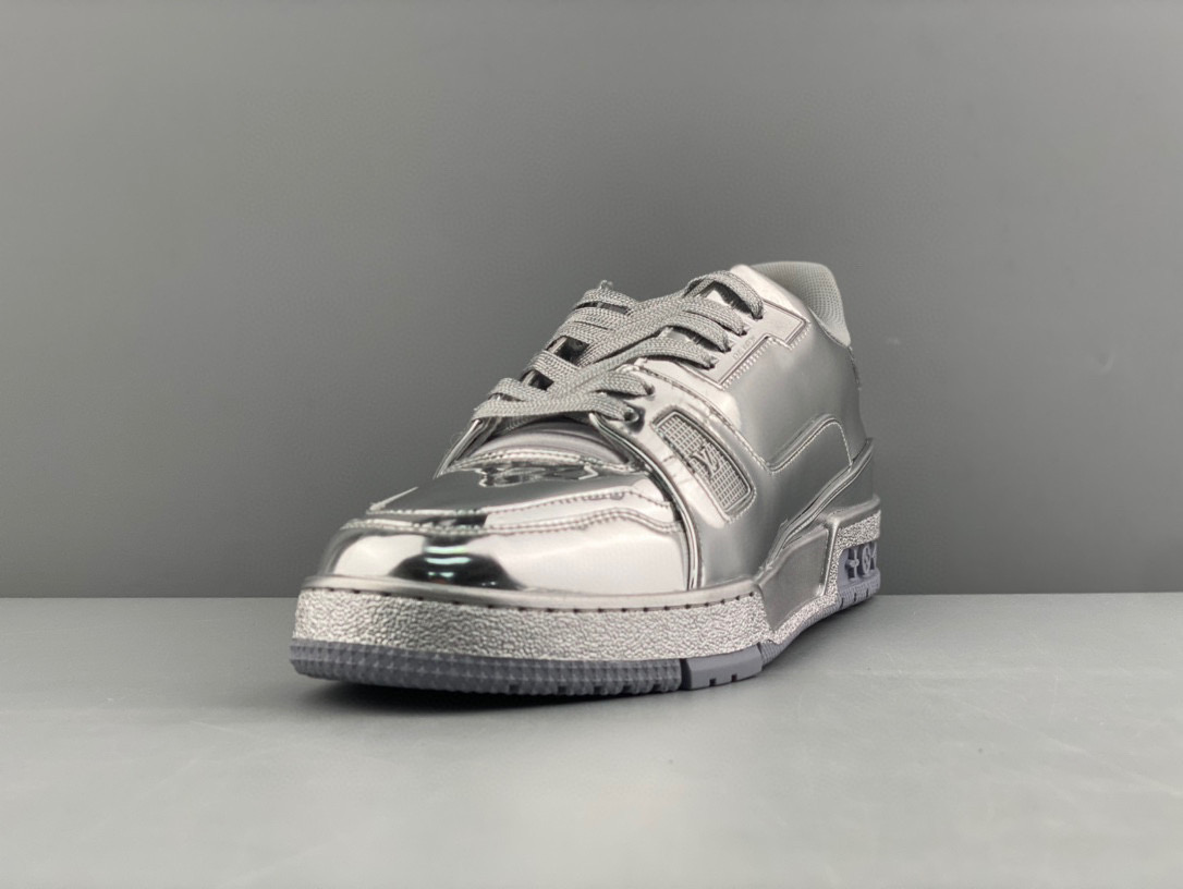 Louis Vuitton Sneaker – LSVT1176