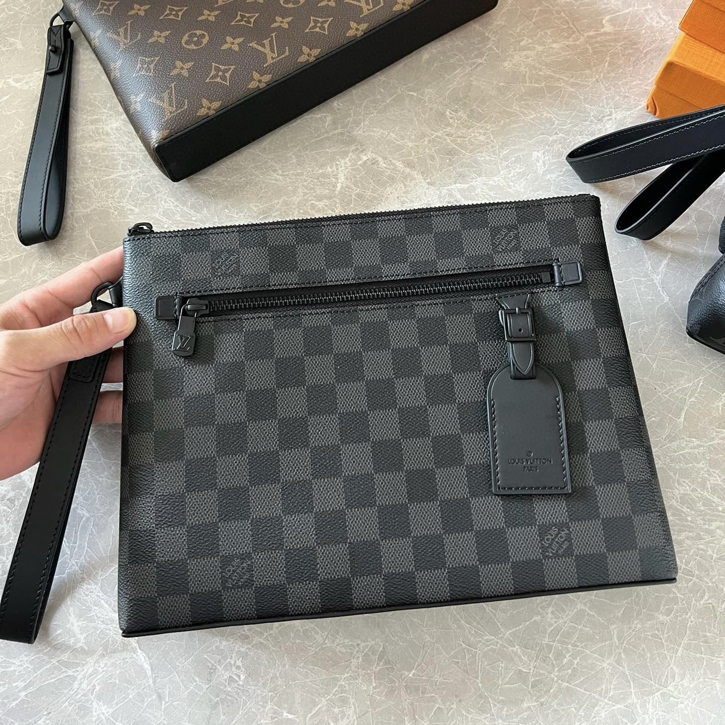 Louis Vuitton Pouch – BHPH1045