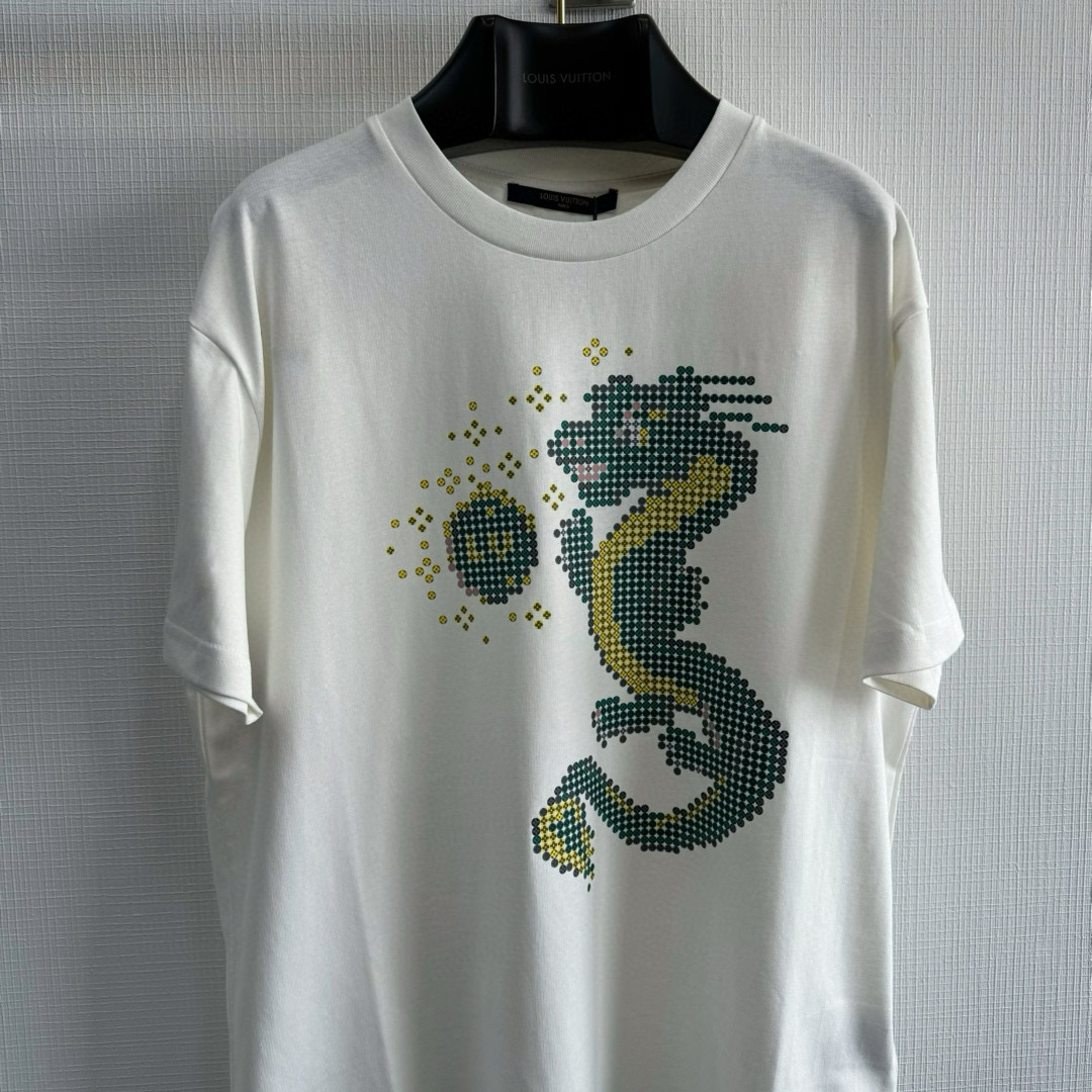 Louis Vuitton T-Shirt – TSHP2424