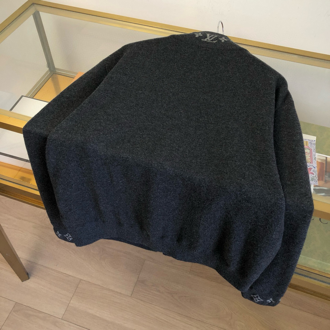 Louis Vuitton Zip Sweater – SWHO2507
