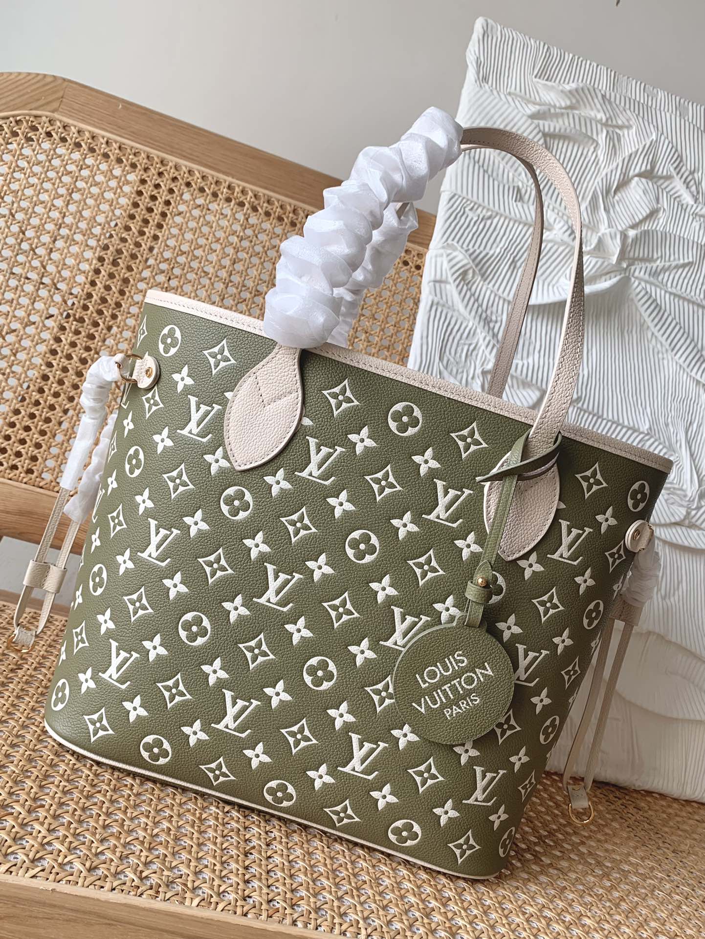 Louis Vuitton Tote Bag – LVTB1016