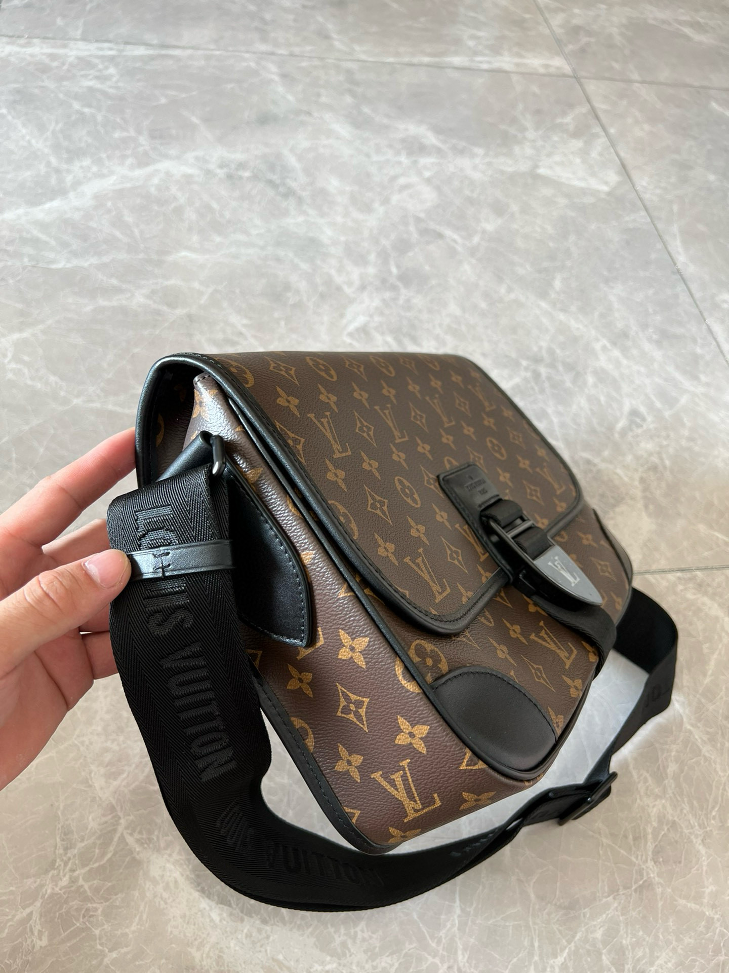 Louis Vuitton Bag – BBMC1080