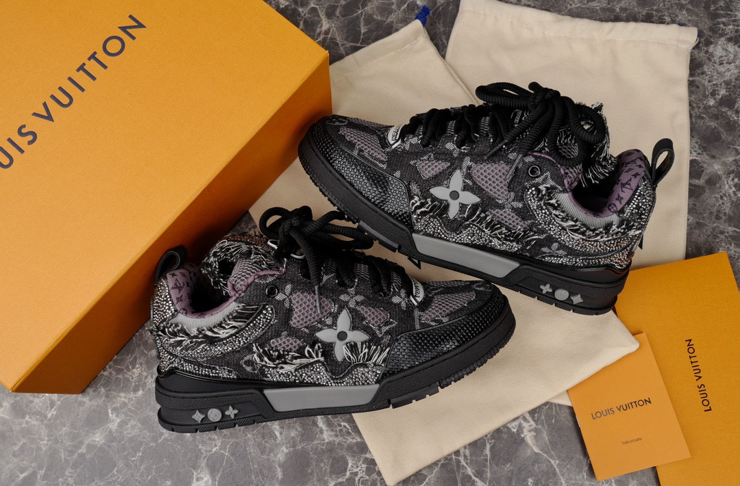 Louis Vuitton Sneaker – LSVT1289