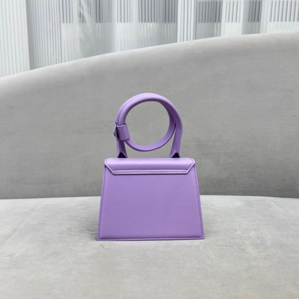 Jacquemus Medium Bag – JACQ1023
