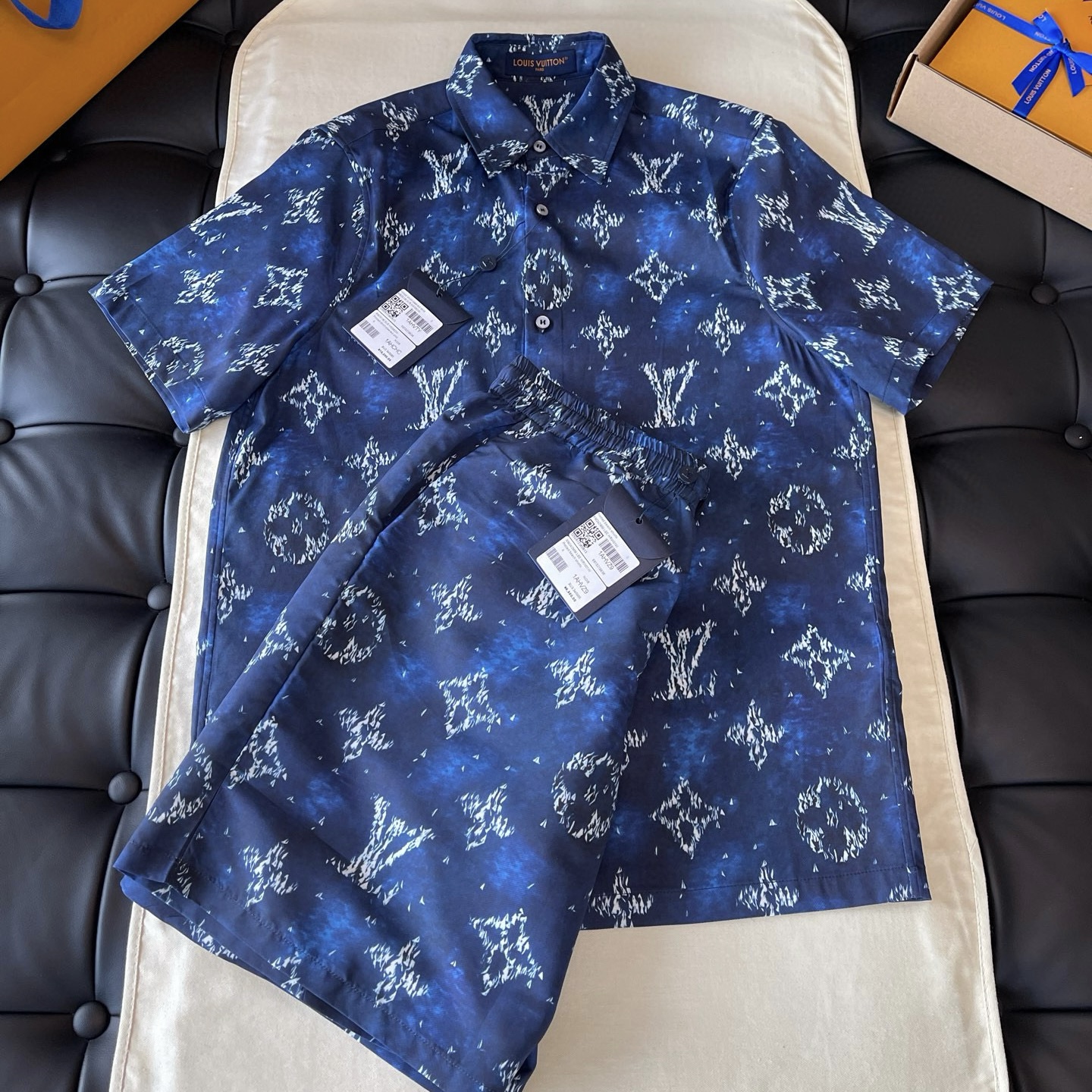 Louis Vuitton Tracksuit – TRSU1200