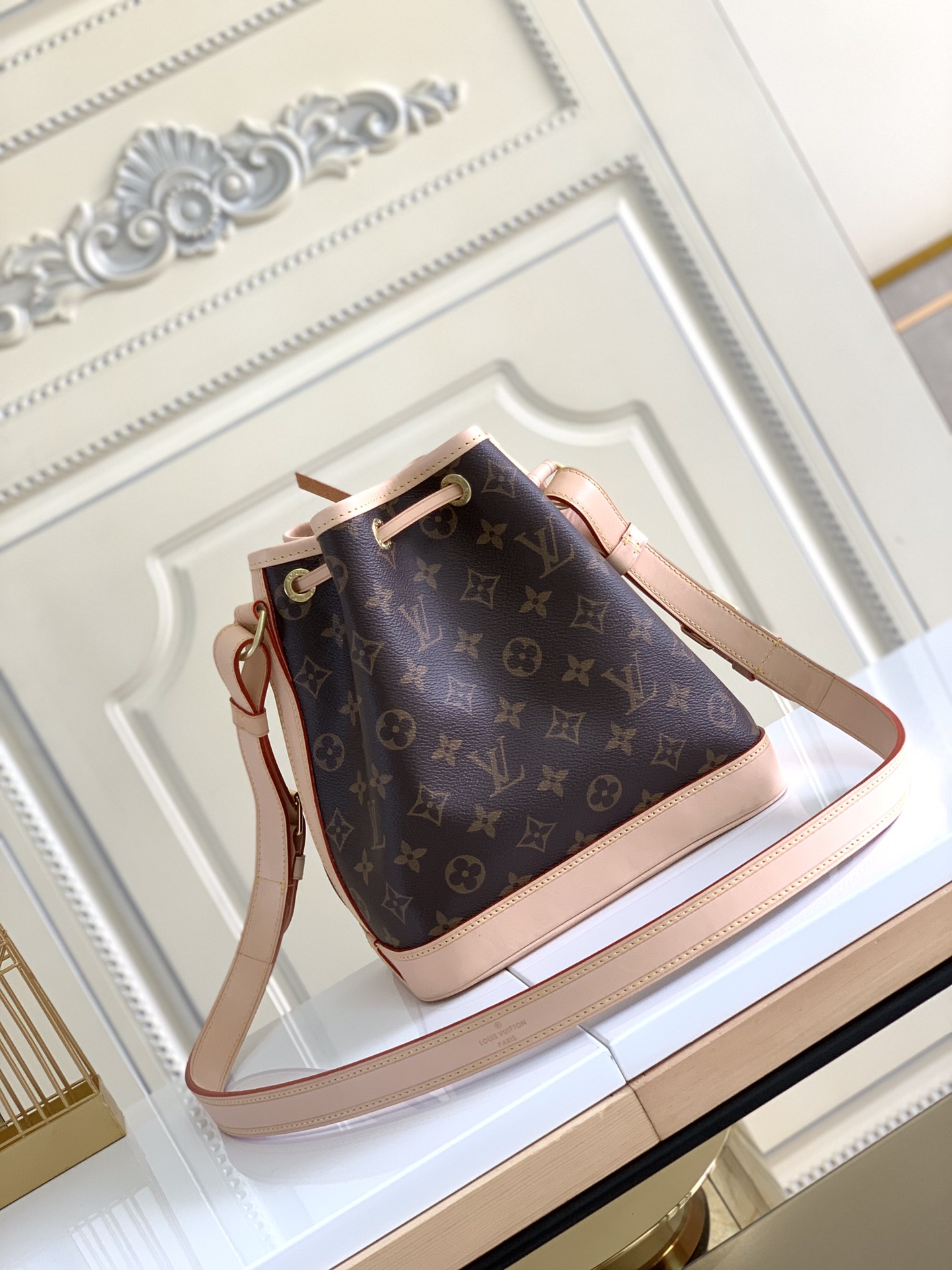 Louis Vuitton Shoulder Bag – LVSH1090