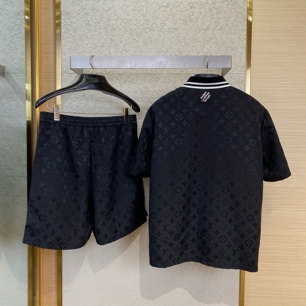 Louis Vuitton Tracksuit – TRSU1199