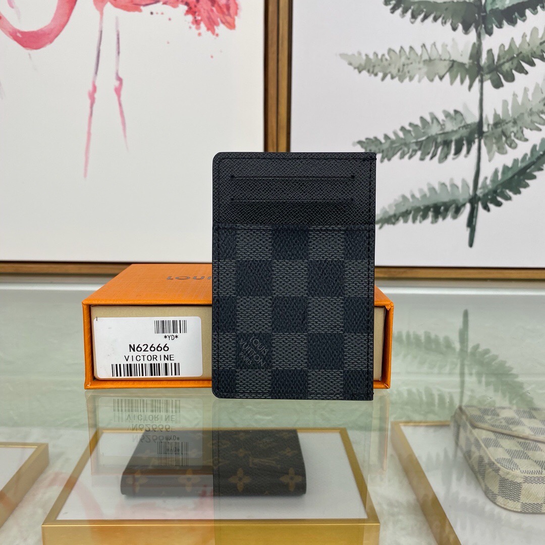 Louis Vuitton Wallet – MWLT1004