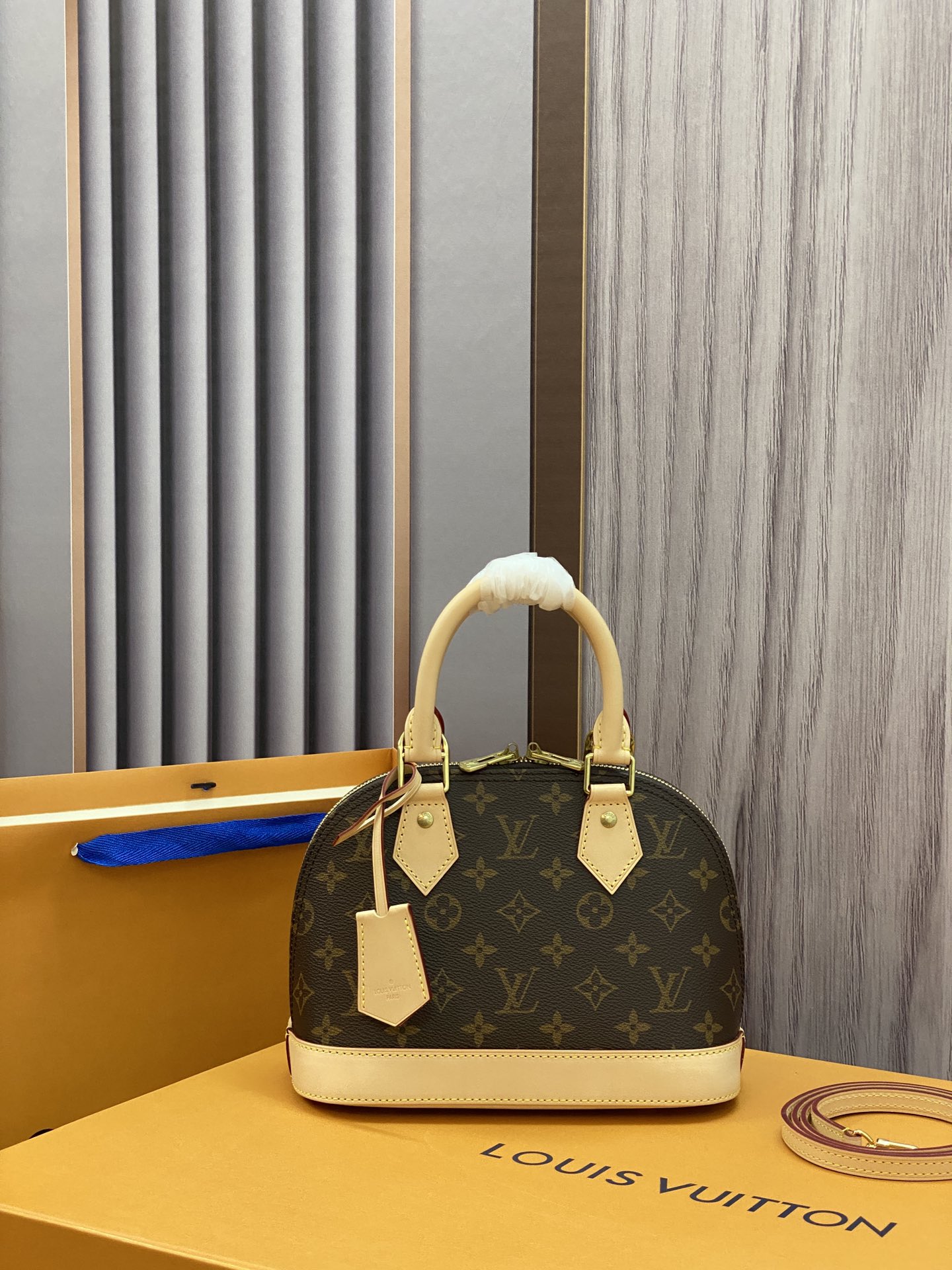 Louis Vuitton Shoulder Bag – LVSH1182