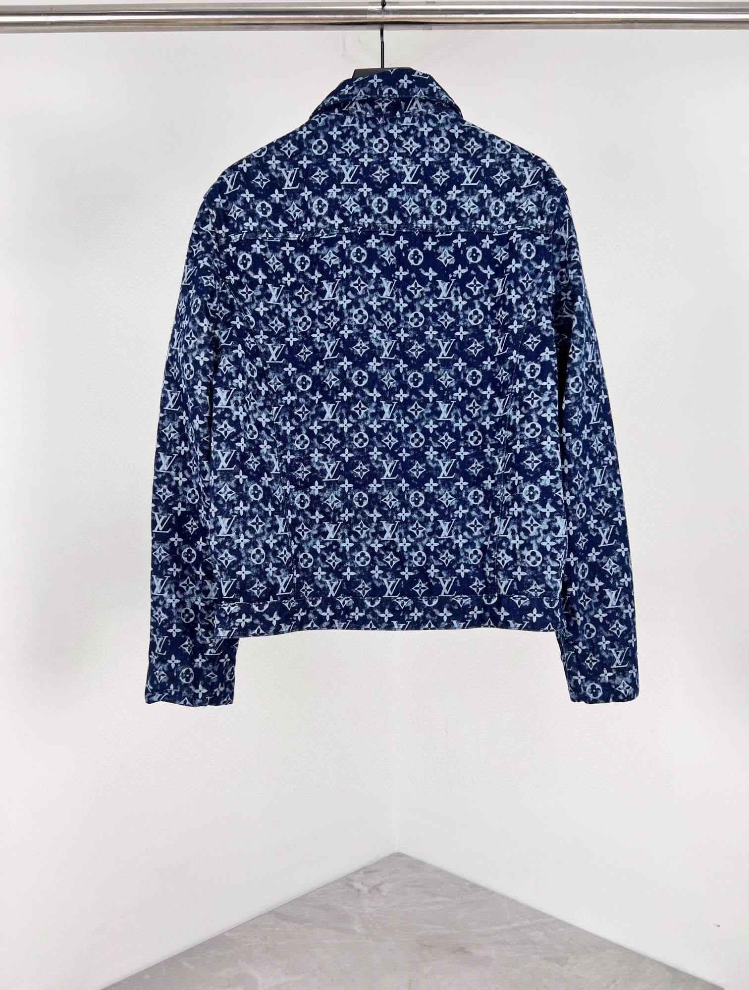Louis Vuitton Denim Jacket – VEJK1053