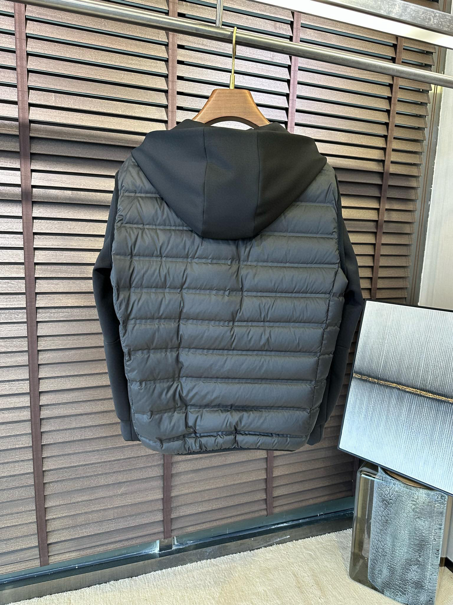 Prada Zip Hoodie – SWHO2551
