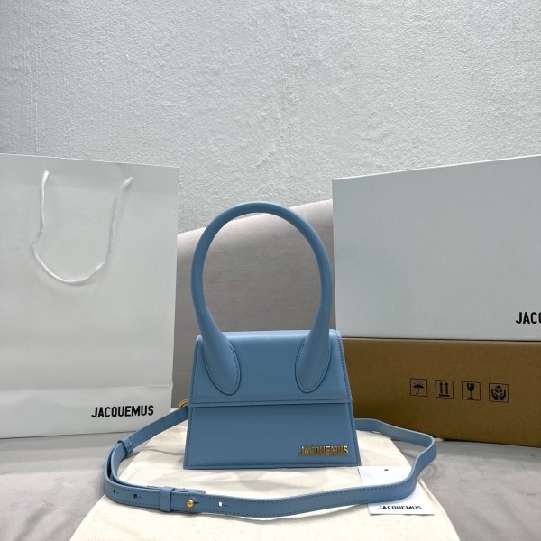 Jacquemus Medium Bag – JACQ1022