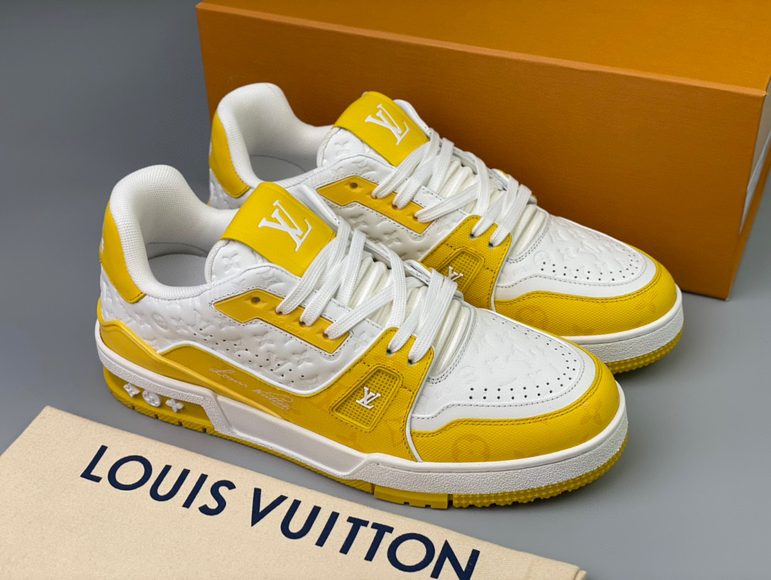 Louis Vuitton Sneaker – LSVT1220