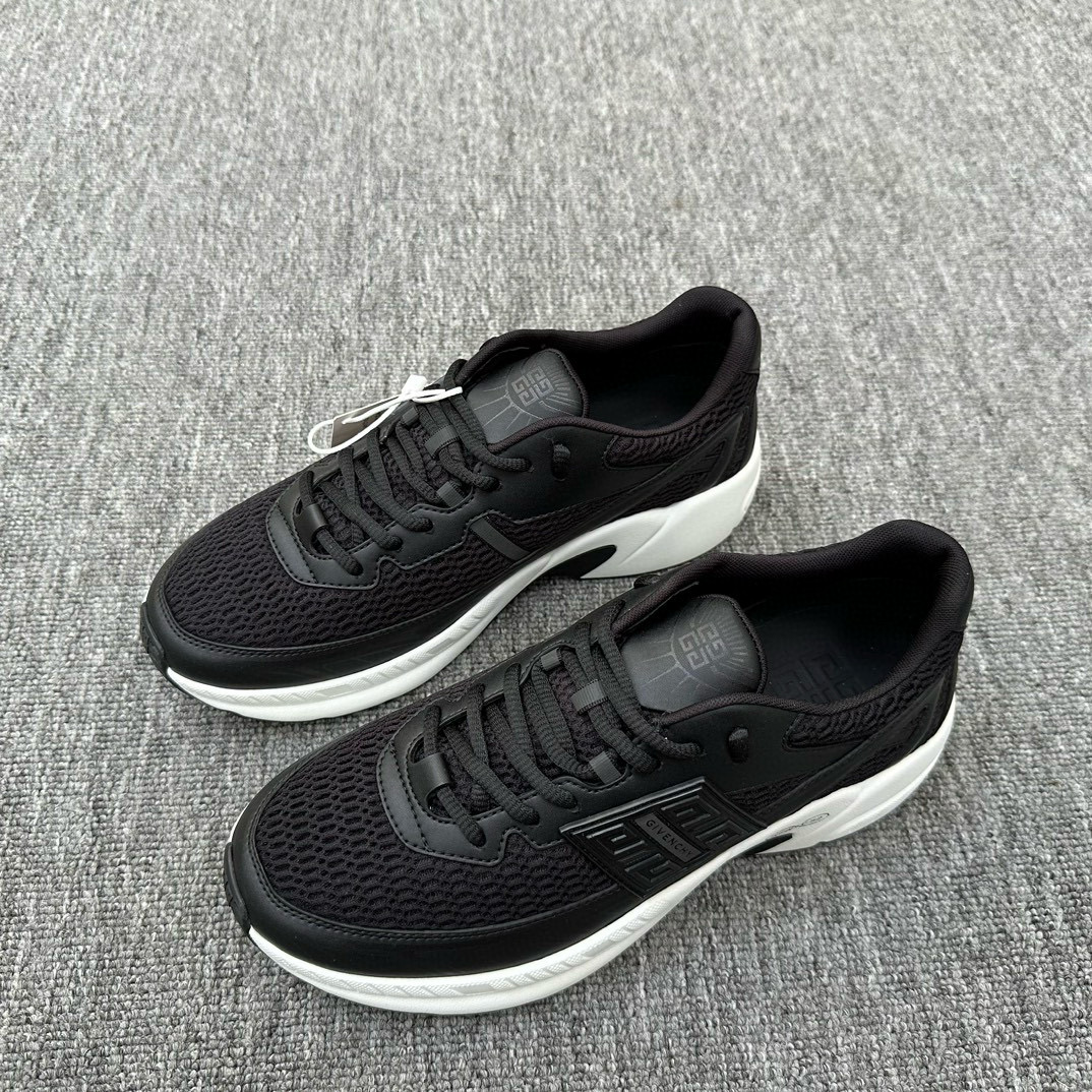 Givenchy Sneaker – GVCY1040
