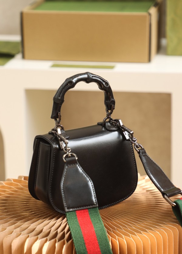 Gucci Shoulder Bag – GUSB1010
