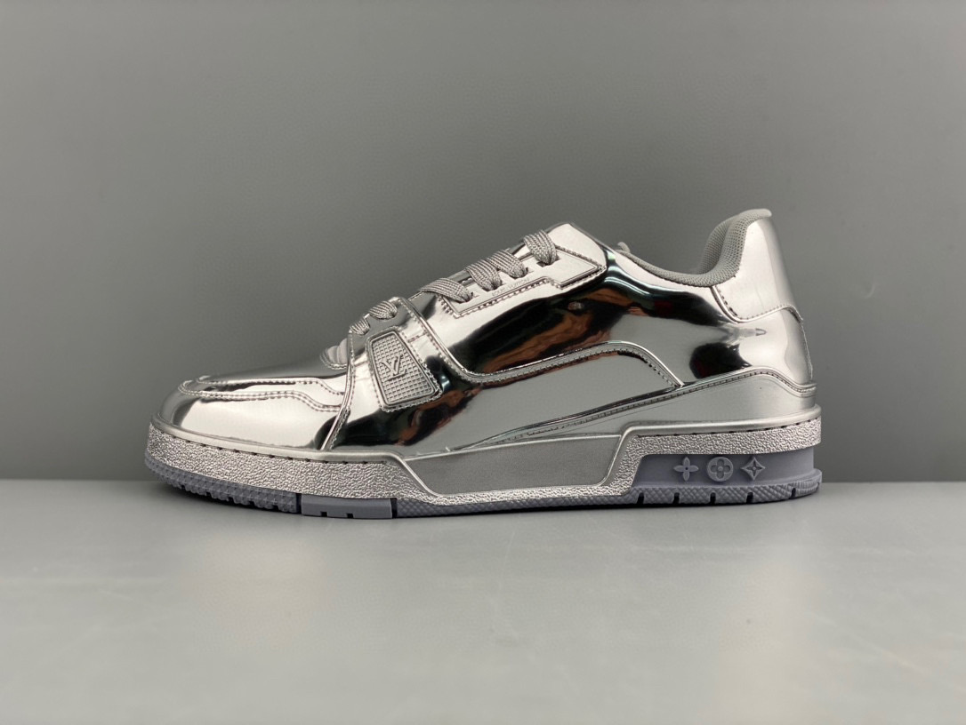 Louis Vuitton Sneaker – LSVT1176