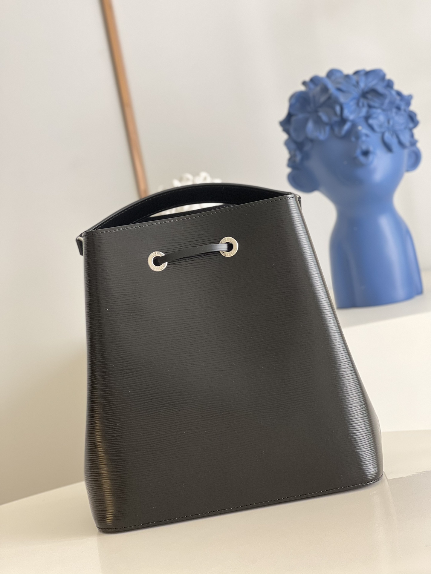 Louis Vuitton Shoulder Bag – LVSH1070