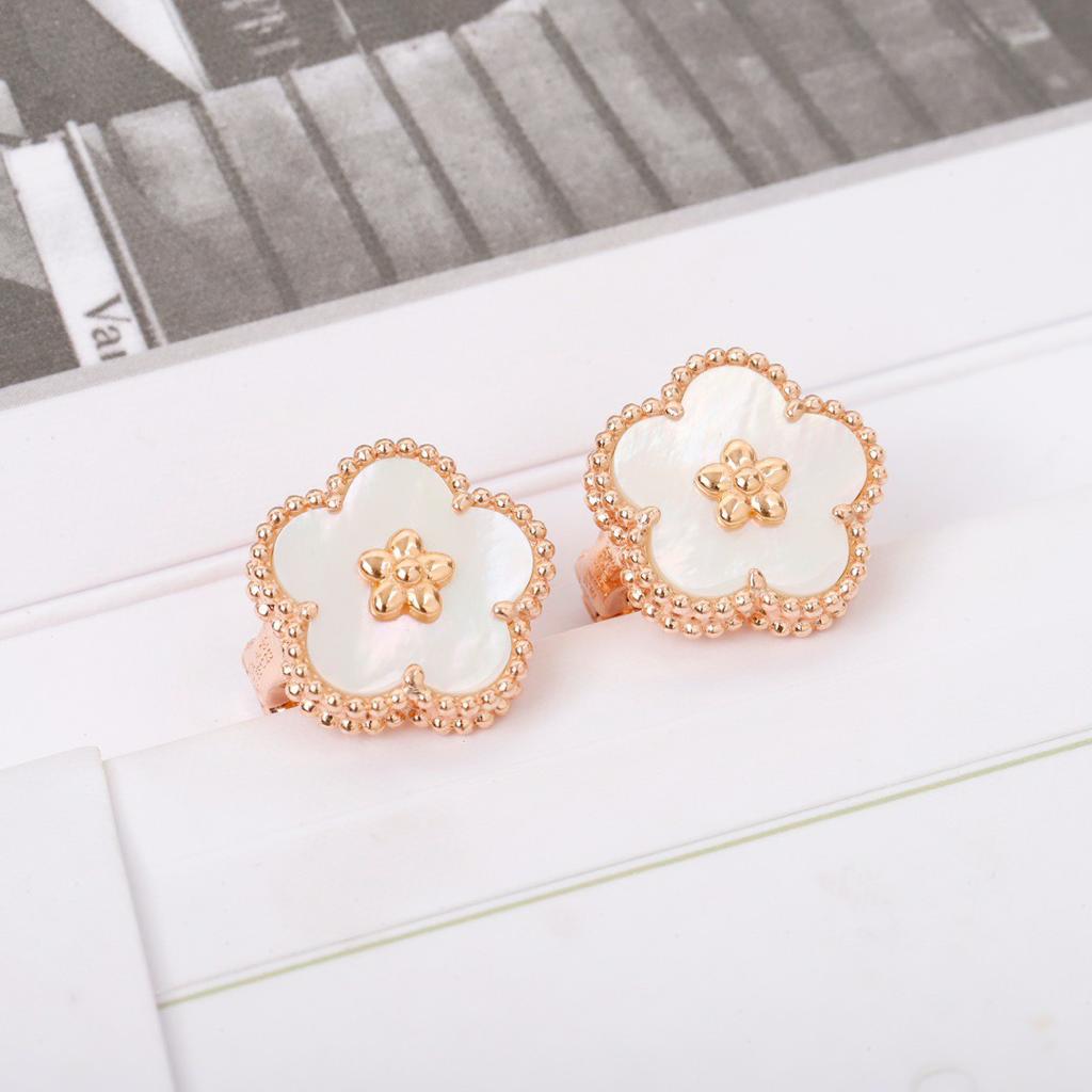 Van Cleef & Arpels Earrings – JWWM1048