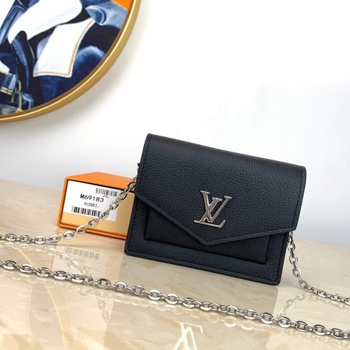 Louis Vuitton Shoulder Bag – LVSH1034