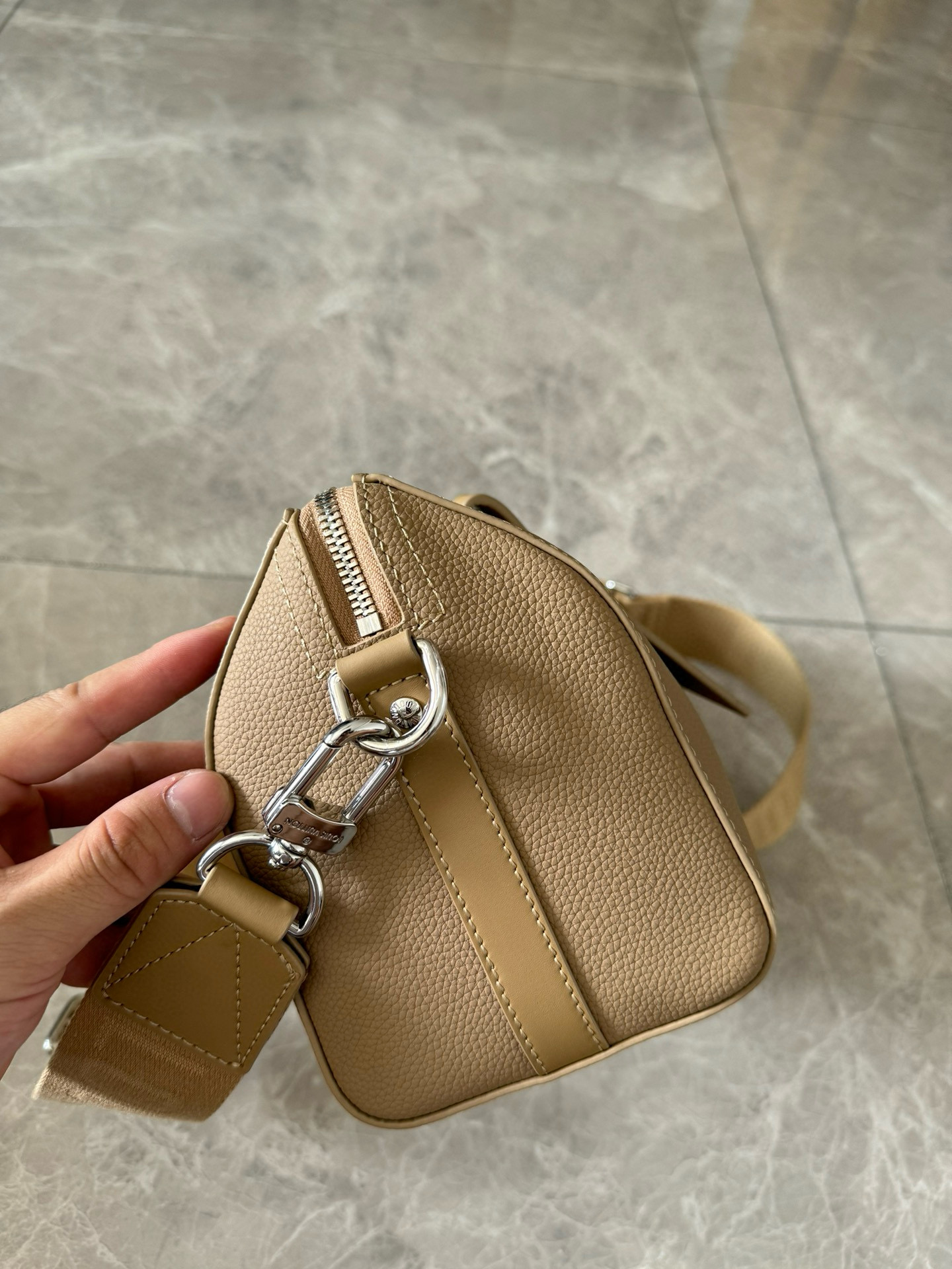 Louis Vuitton Bag – BBMC1047