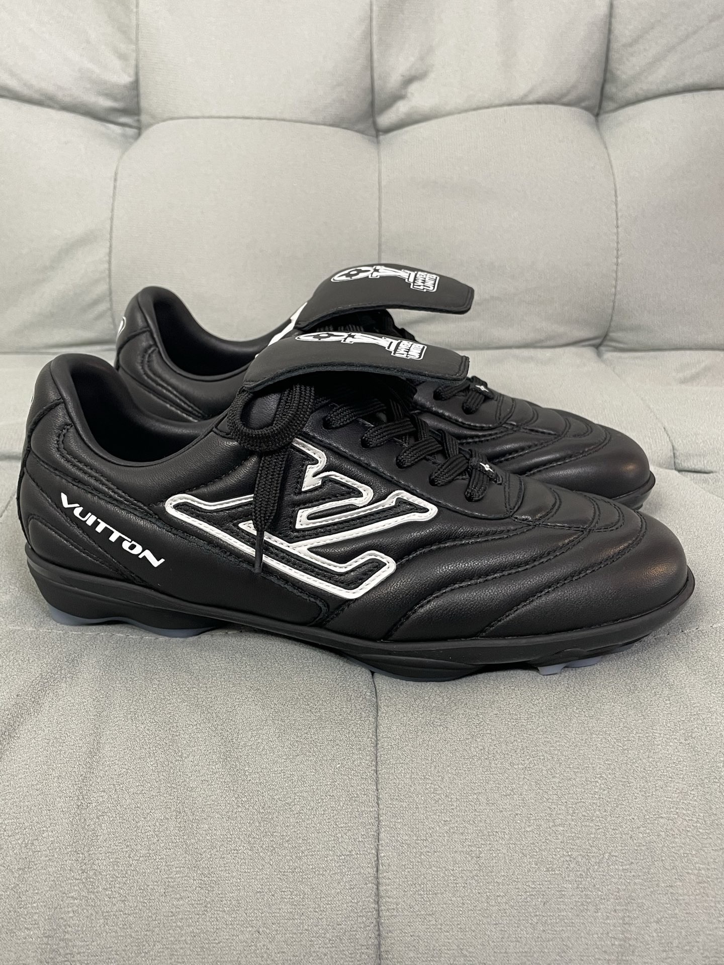 Louis Vuitton Sneaker – LSVT14860