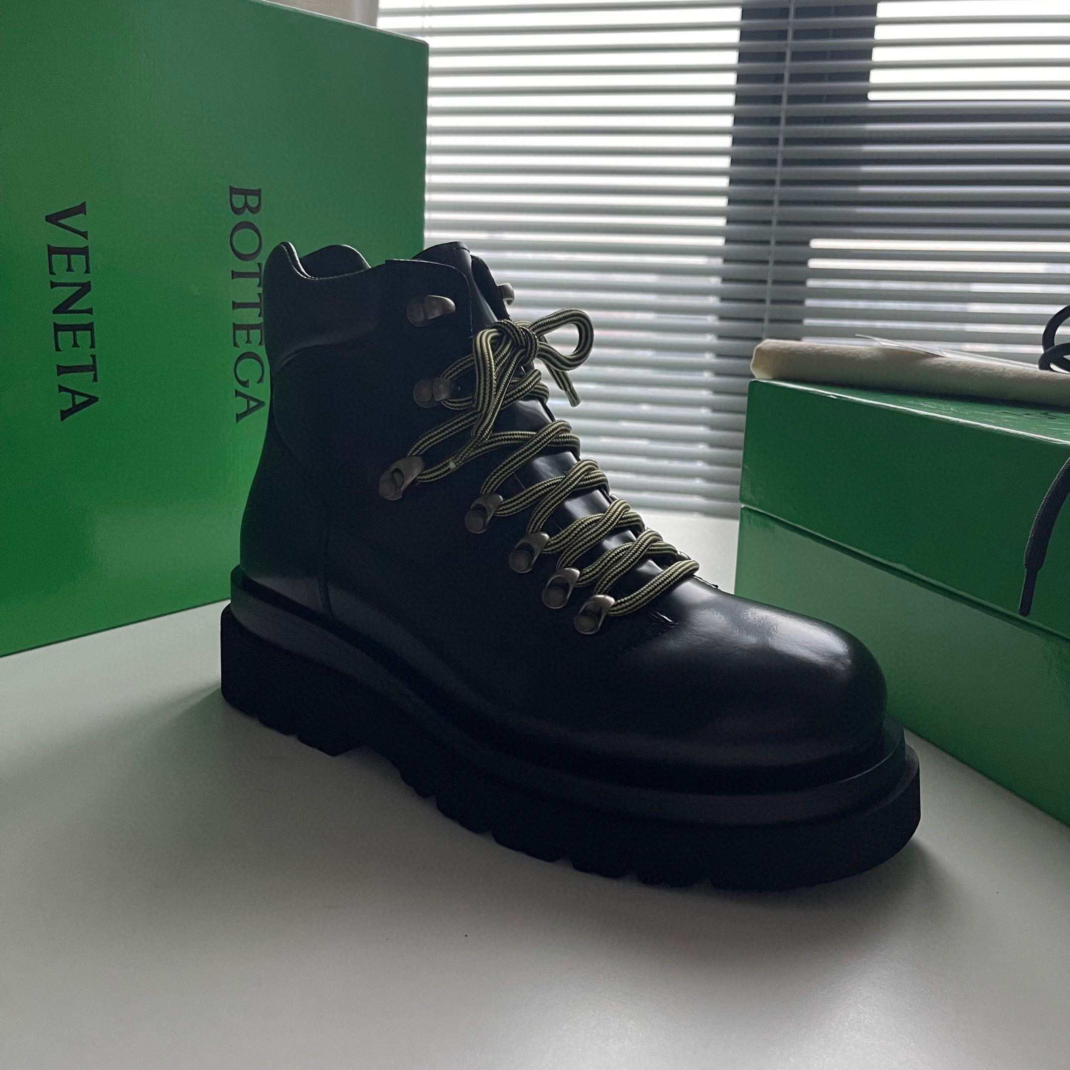 Bottega Veneta Boots – BTVN1010