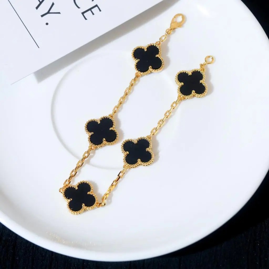 Van Cleef & Arpels Bracelet – JWWM1005