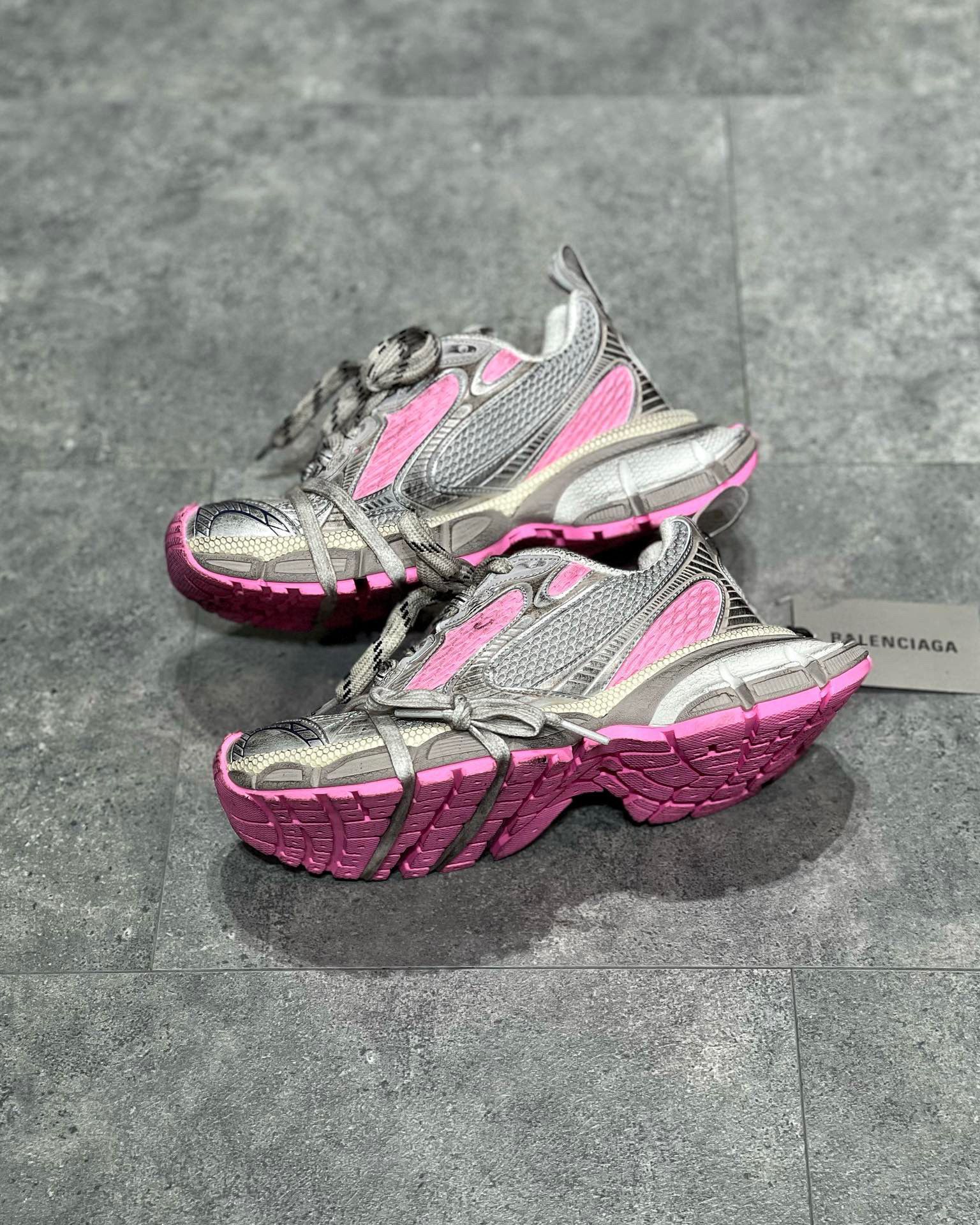 3XL Sneaker – BLNC1171