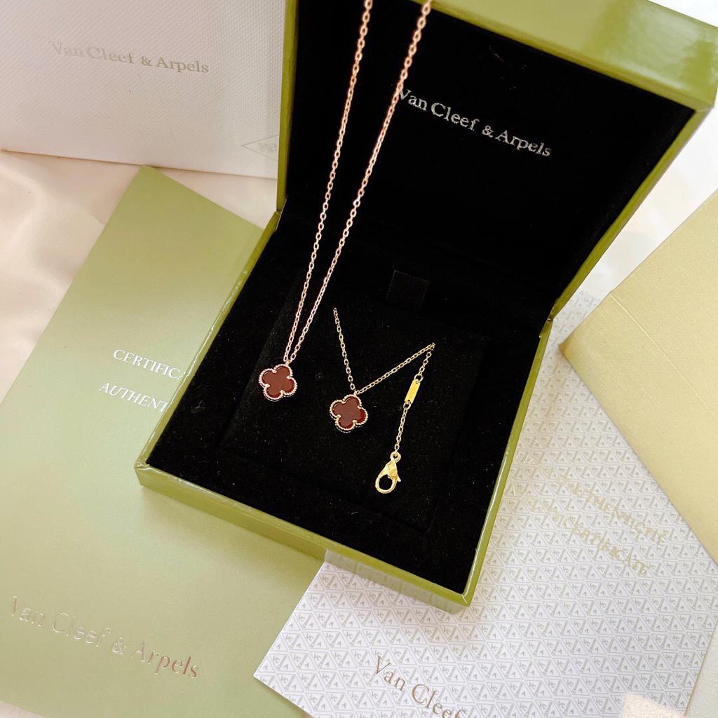 Van Cleef & Arpels Necklace – JWWM1064