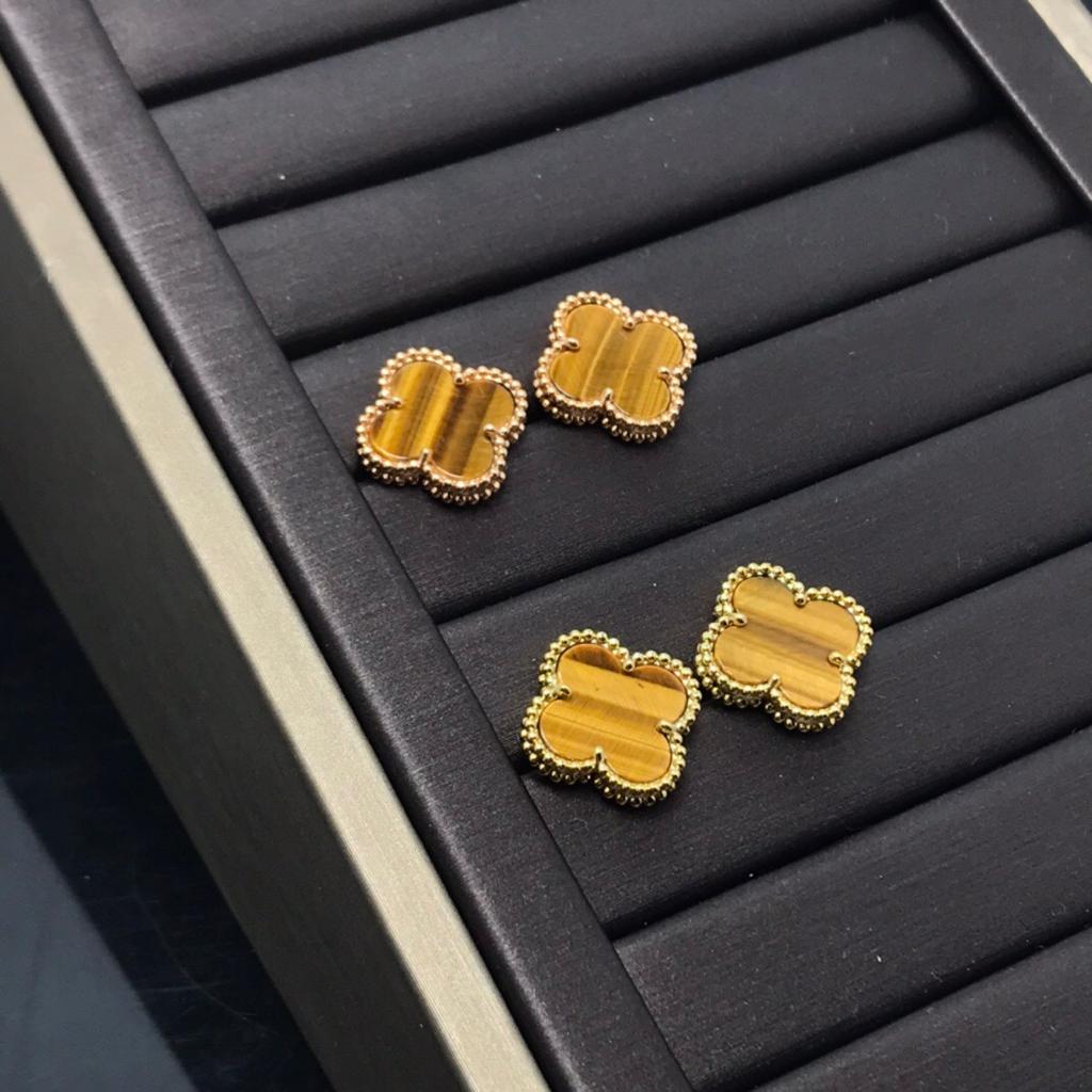 Van Cleef & Arpels Earrings – JWWM1051