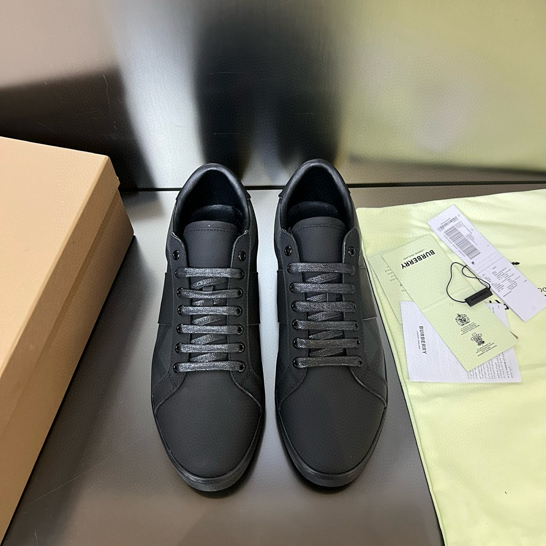 Burberry Sneaker – BBRY1018