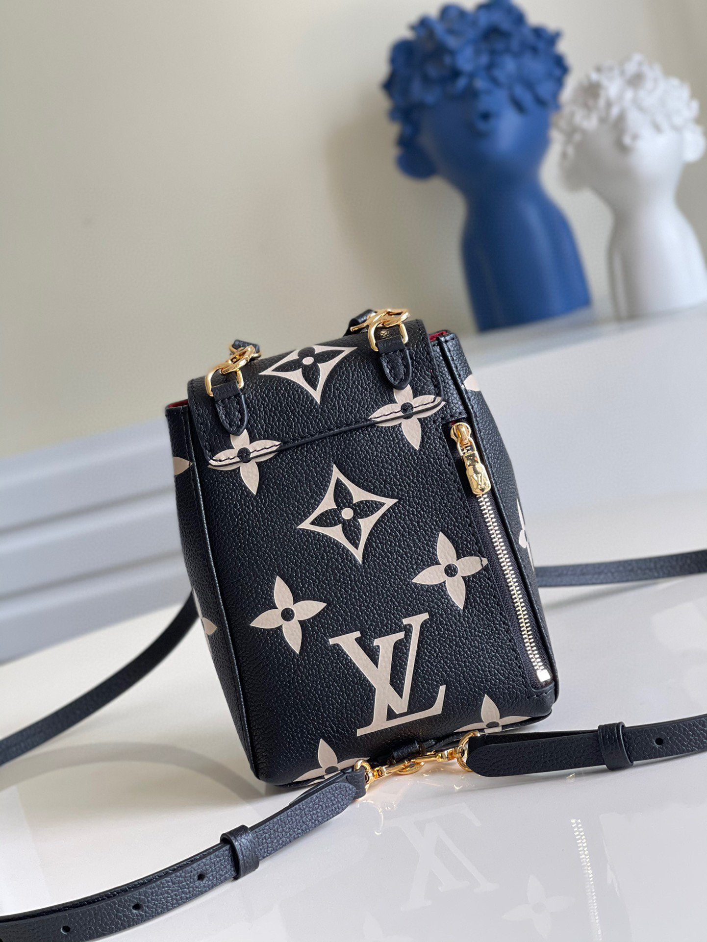 Louis Vuitton Backpacks – LVBG1011