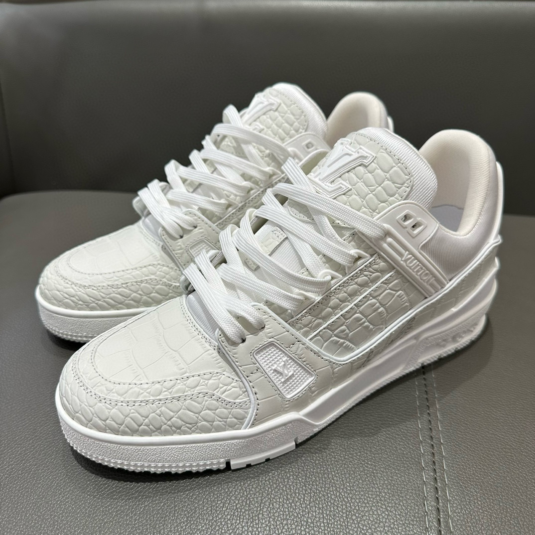 Louis Vuitton Sneaker – LSVT1336