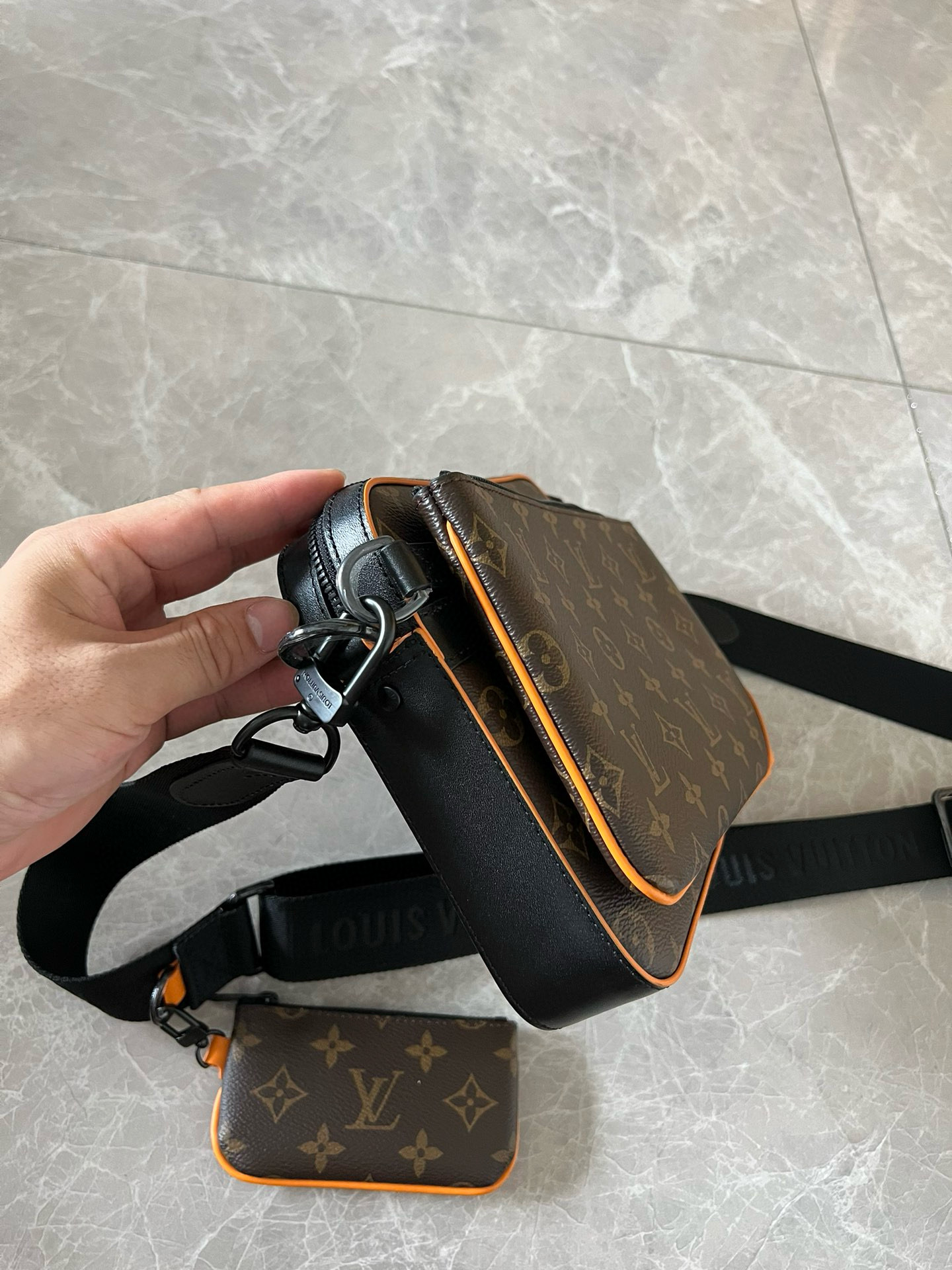 Louis Vuitton Bag – BBMC1107
