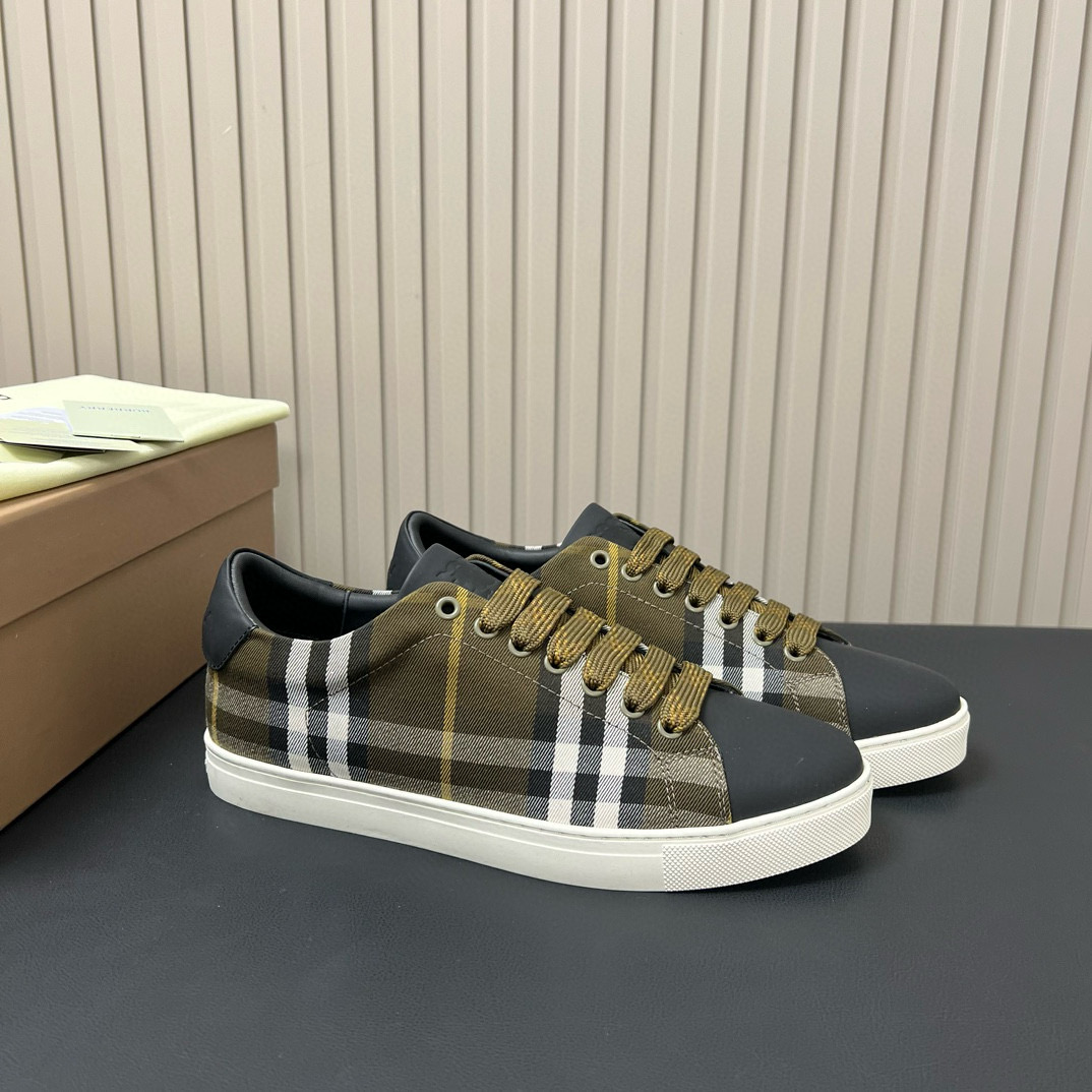 Burberry Sneaker – BBRY1064