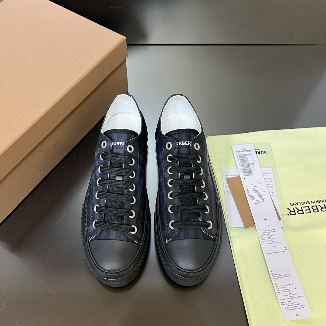 Burberry Sneaker – BBRY1028