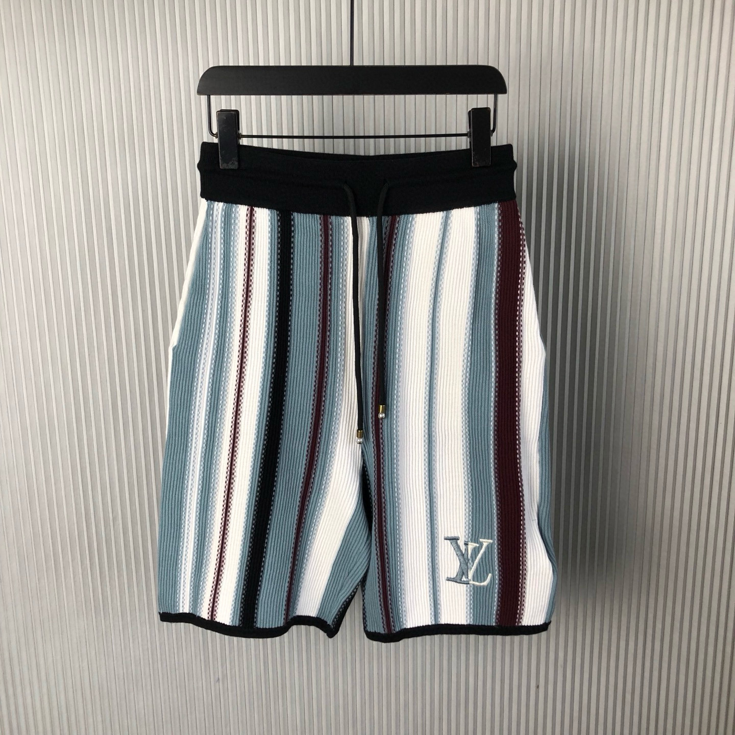 Louis Vuitton Short – TRJT1202