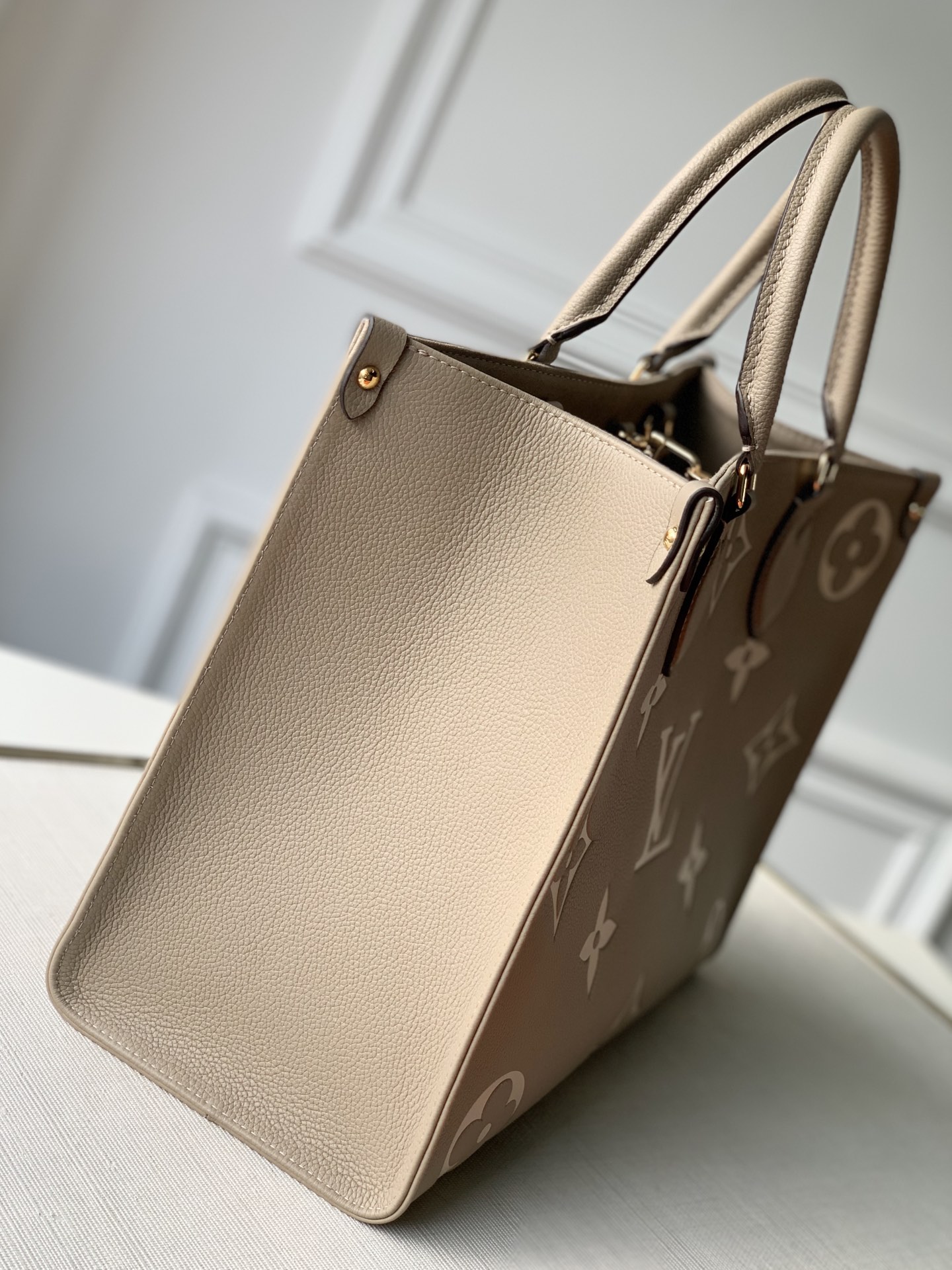 Louis Vuitton Tote Bag – LVTB1033