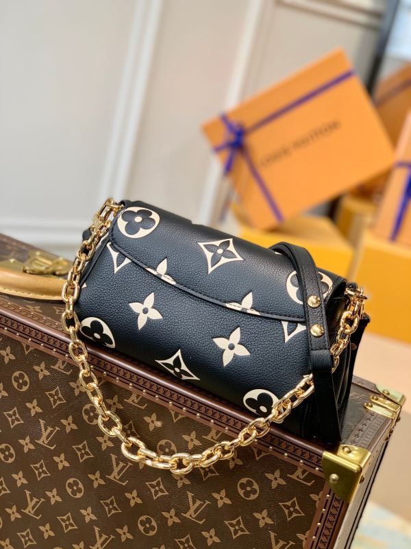 Louis Vuitton Shoulder Bag – LVSH1135