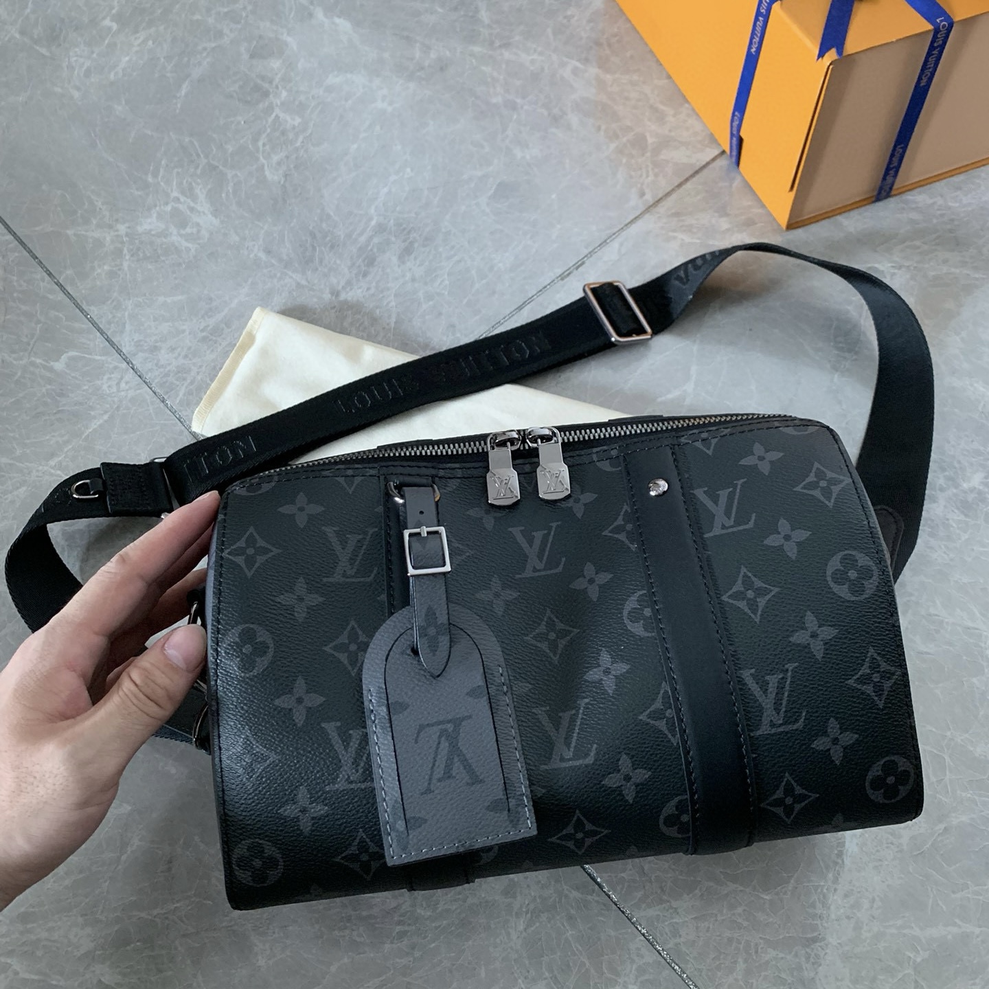 Louis Vuitton Bag – BBMC1042