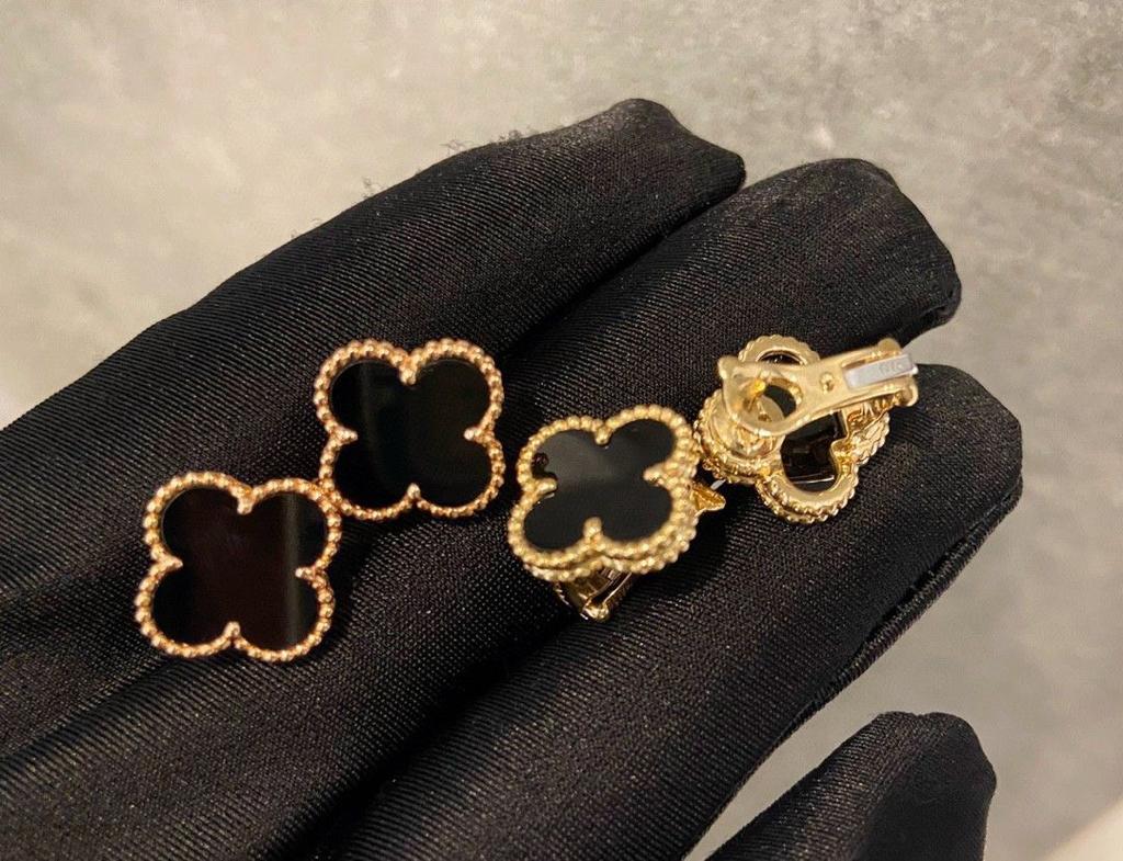 Van Cleef & Arpels Earrings – JWWM1042