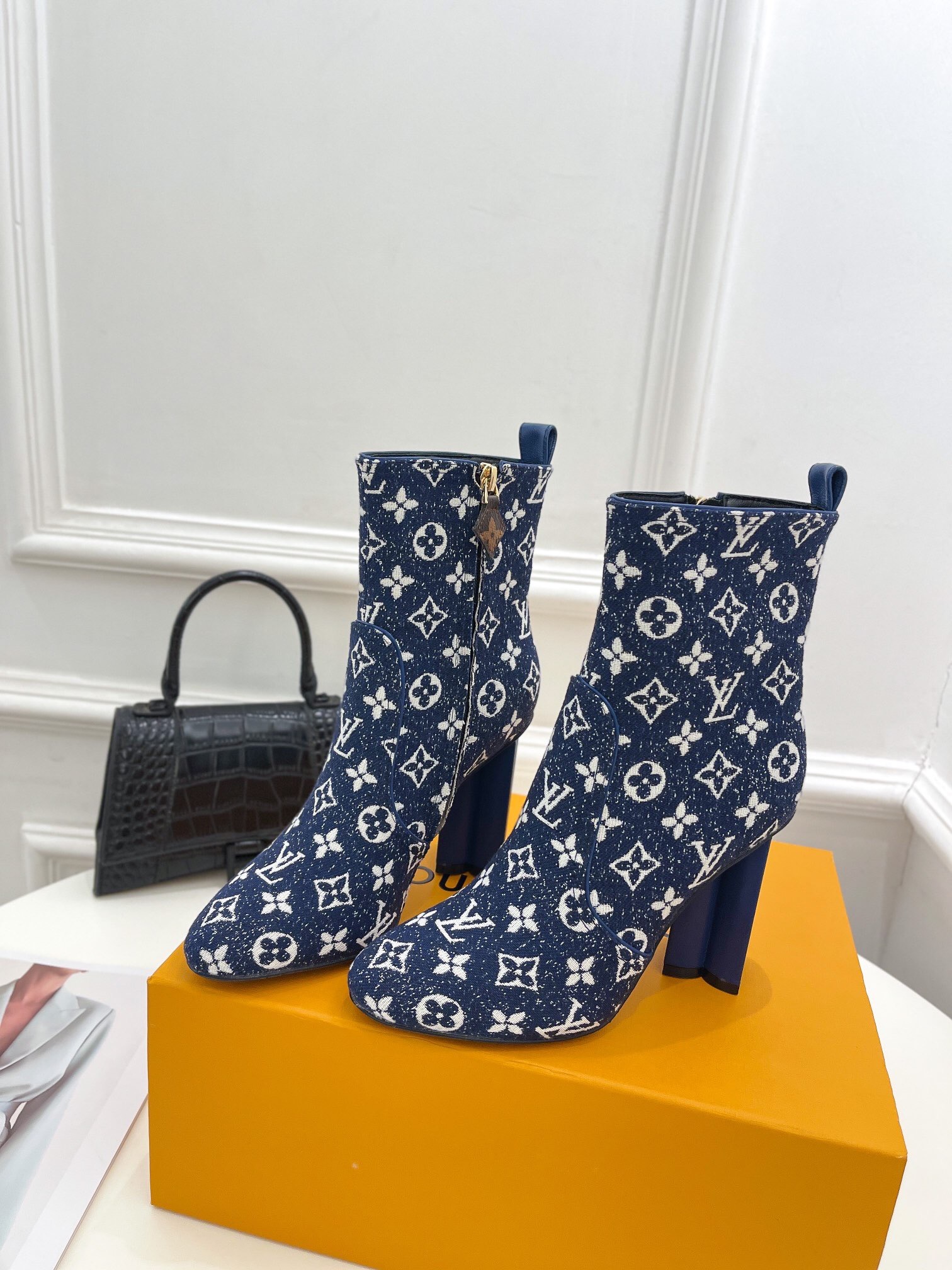Louis Vuitton Boots – WOLV1010