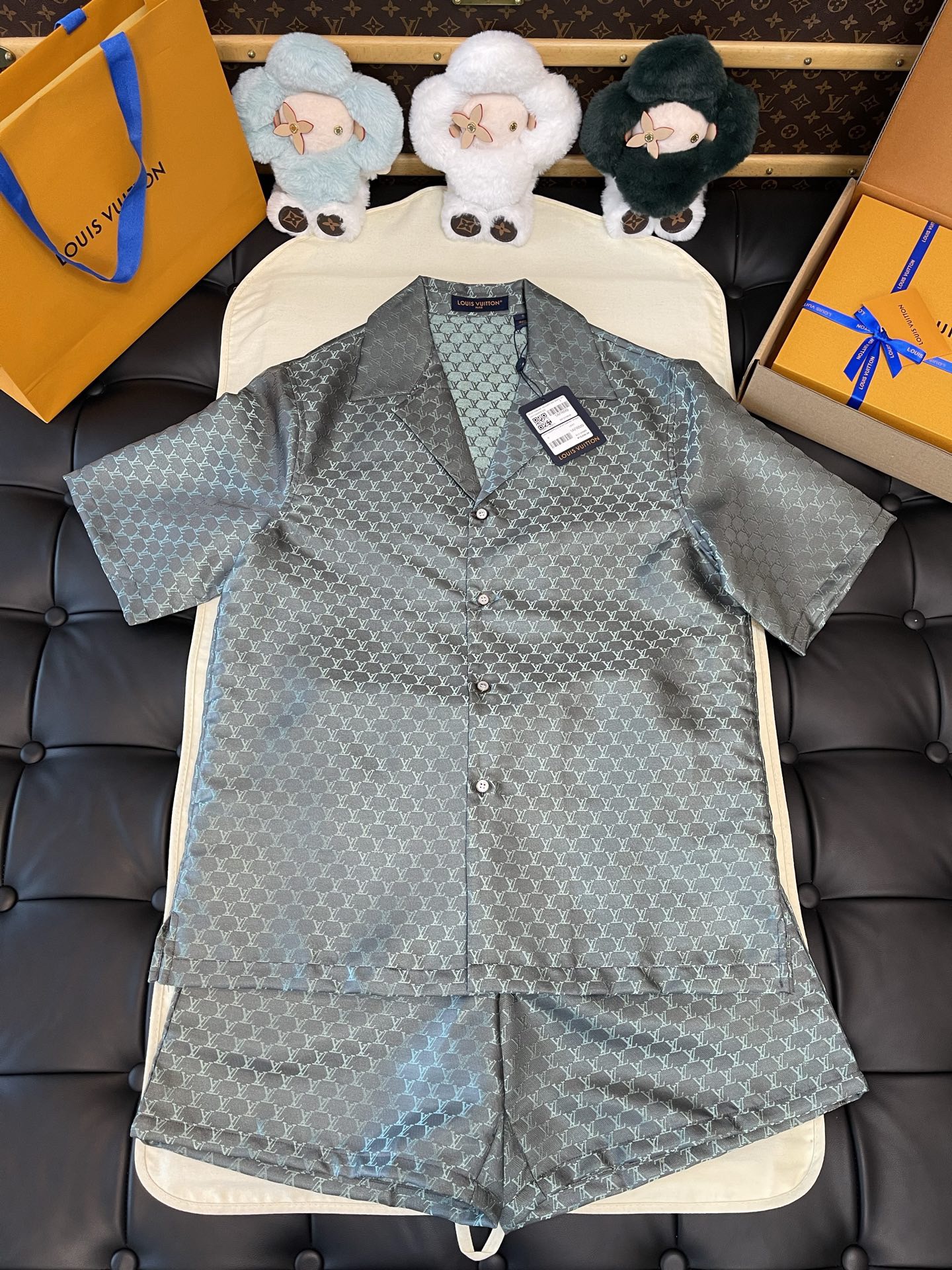 Louis Vuitton Tracksuit – TRSU12020