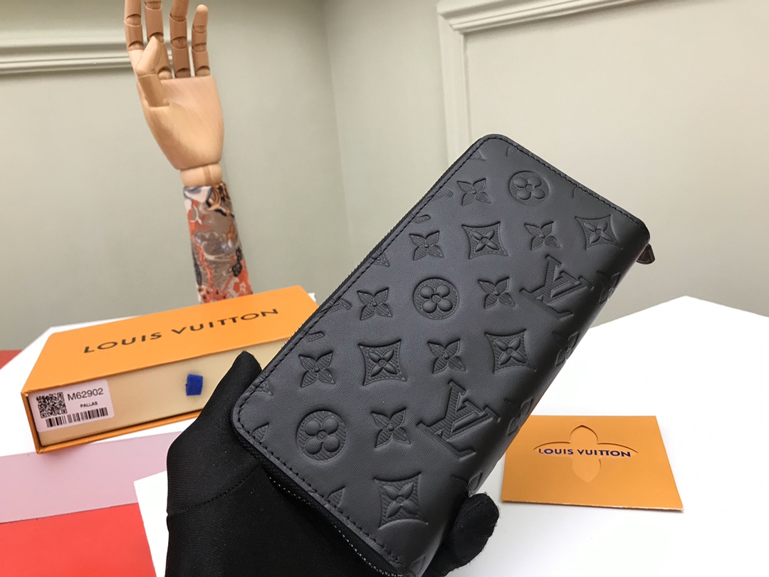 Louis Vuitton Wallet – MWLT1030