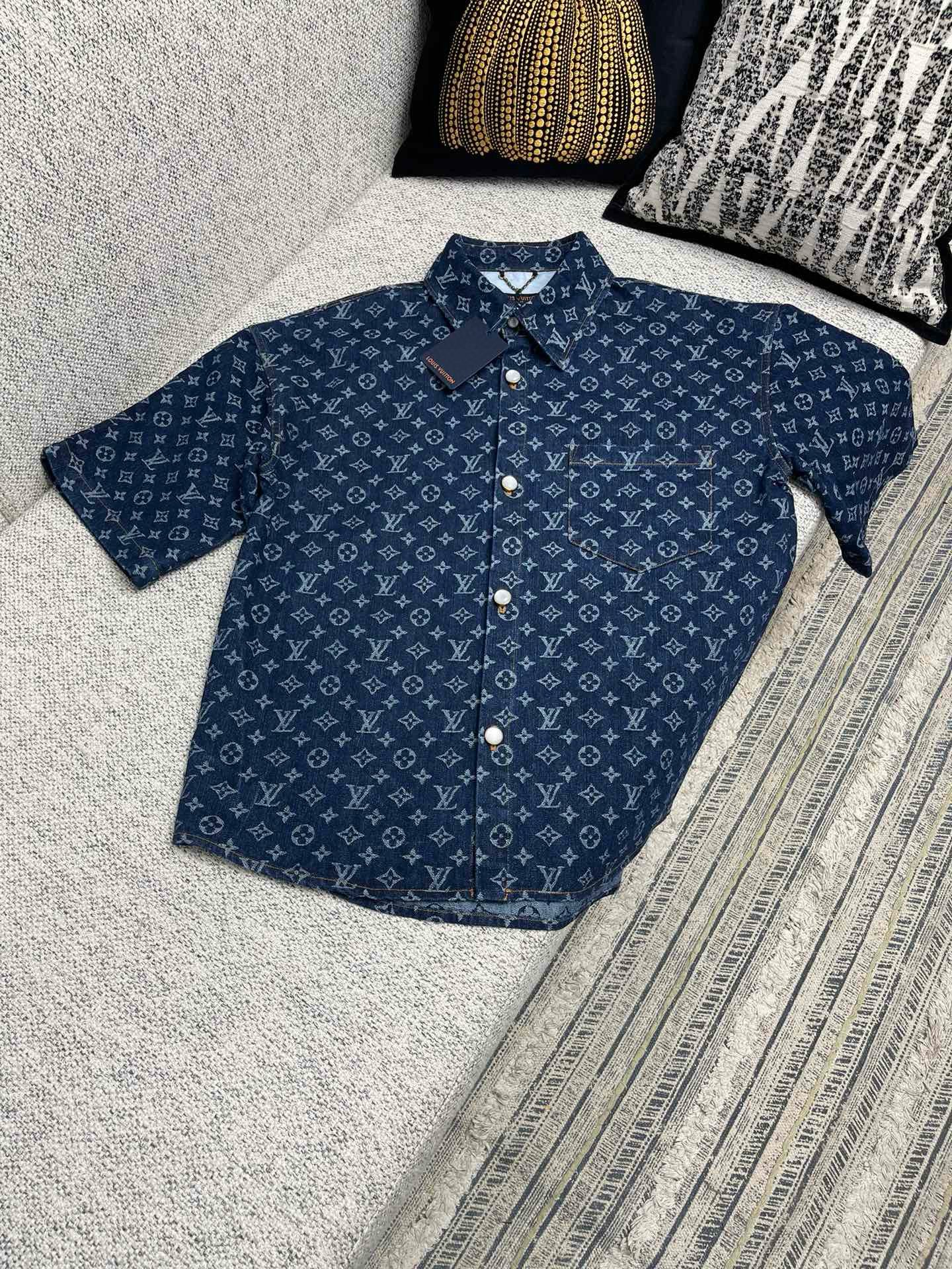 Louis Vuitton Shirt – TRJK1197