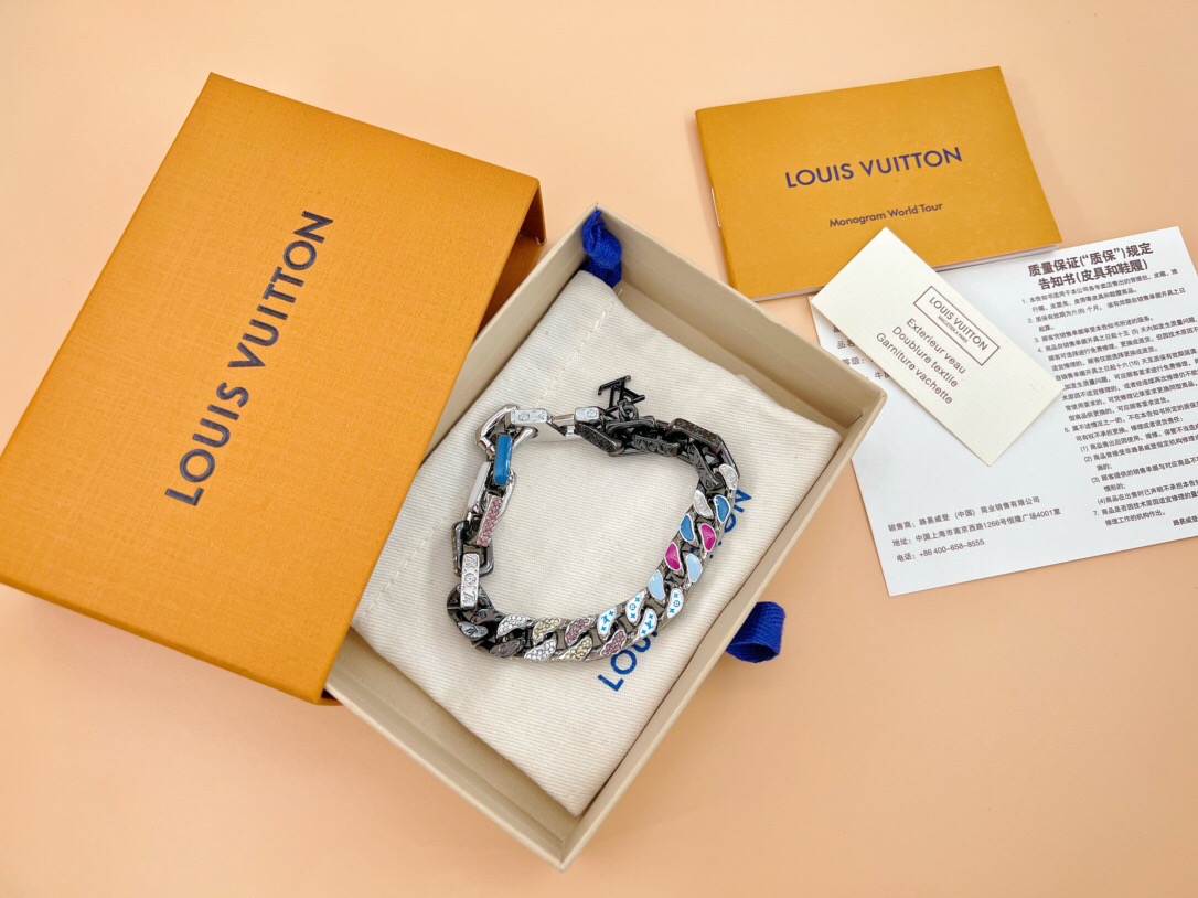 Louis Vuitton Bracelet – JWRY1029